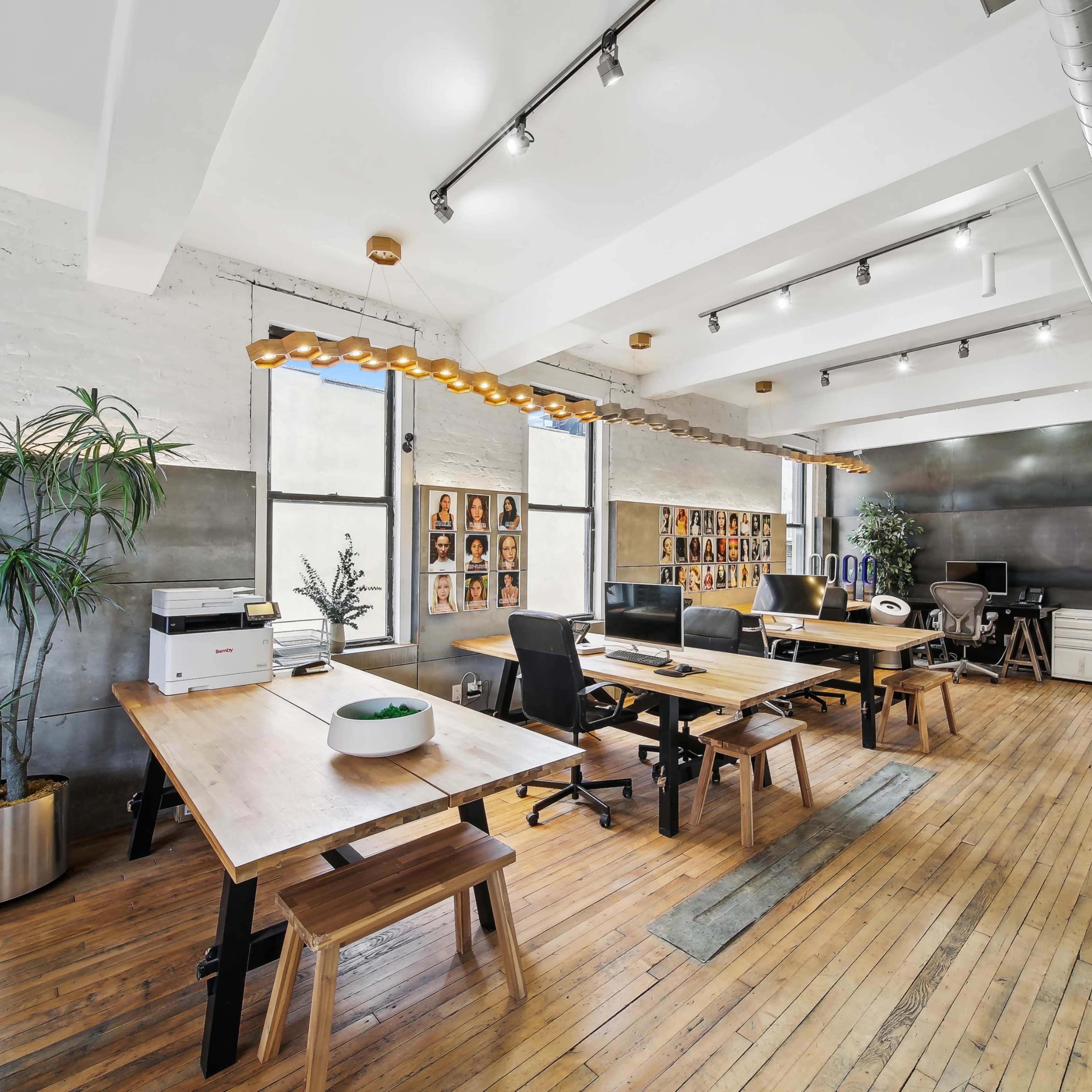 HUGE ARTISTS LOFT NEAR DIMES SQUARE Image in Lower Manhattan, New York, NY