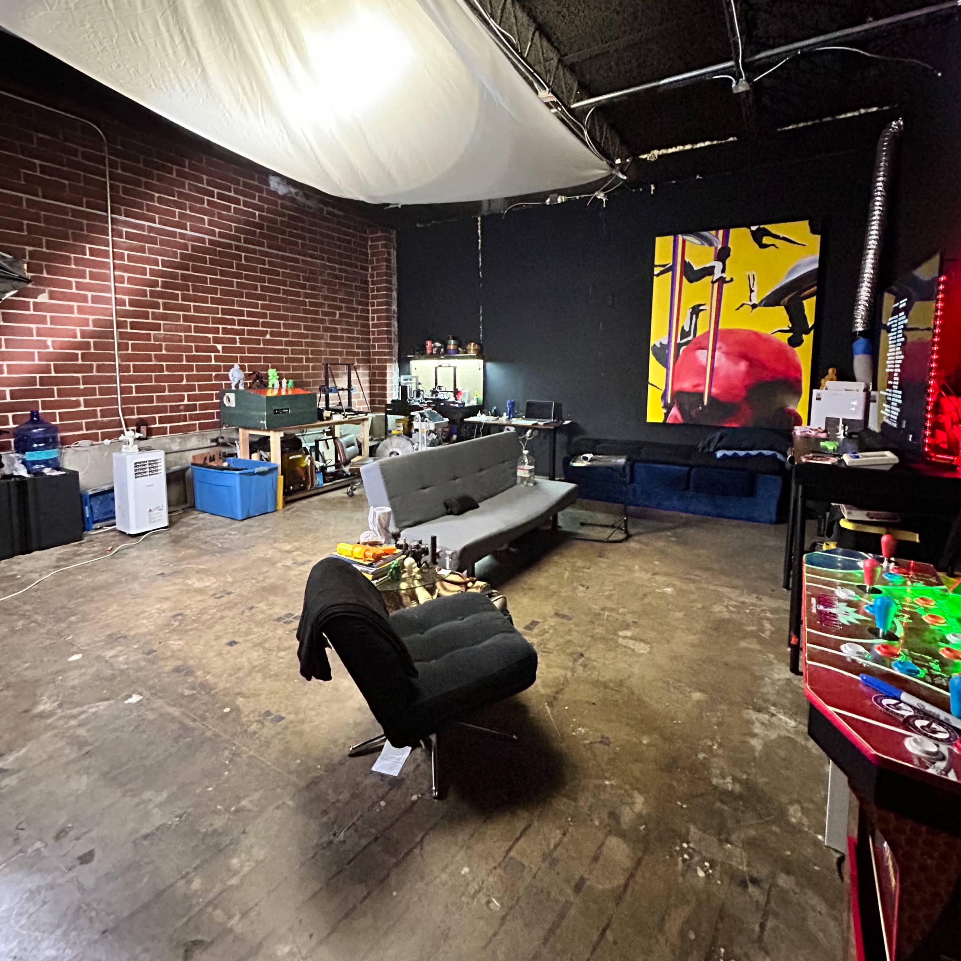 Studio perfect for small budget production, 3d printing, crafts and gaming Image in Pittsburgh, Atlanta, GA