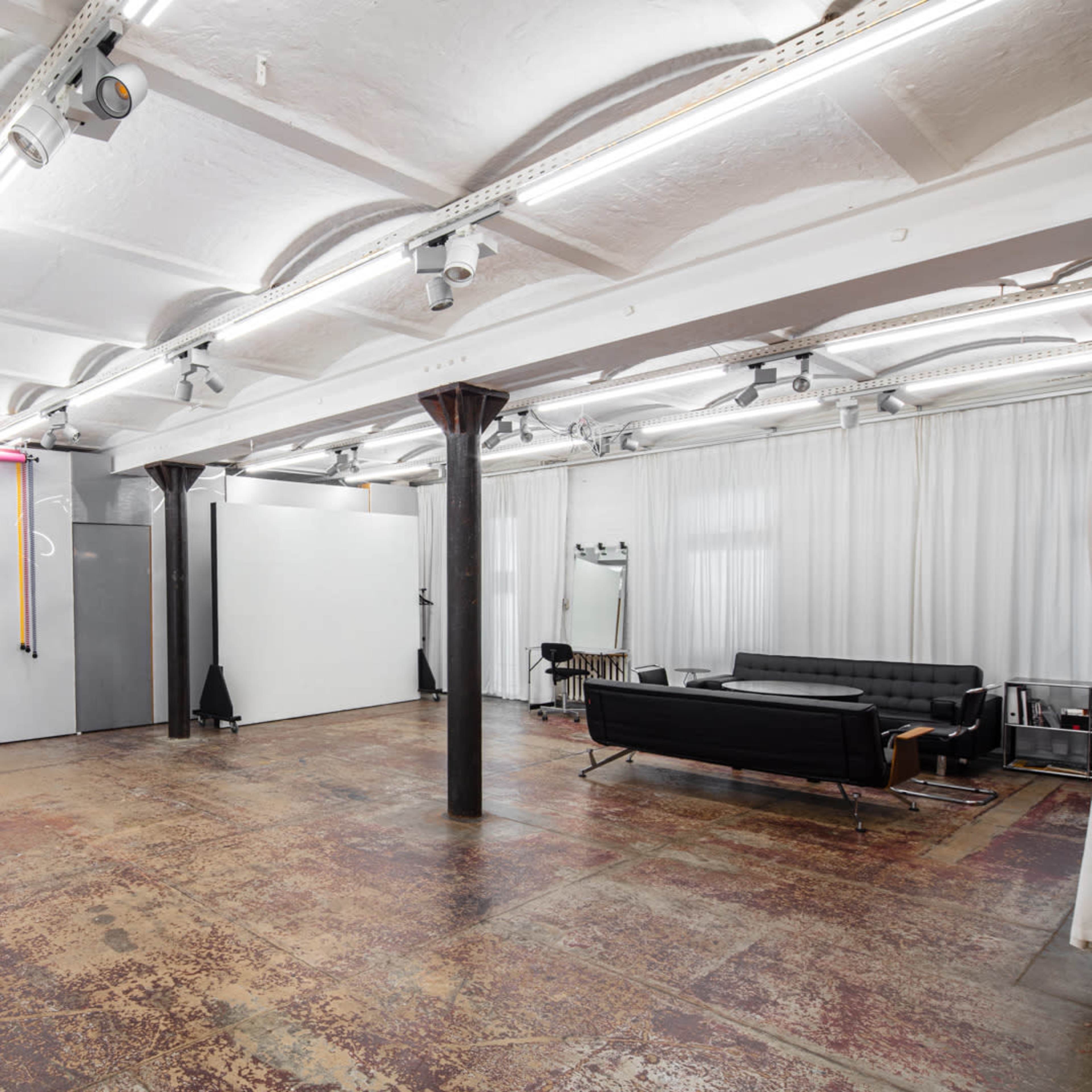 Studio für Produktion + Präsentation Bild in Weissensee, Berlin, BE