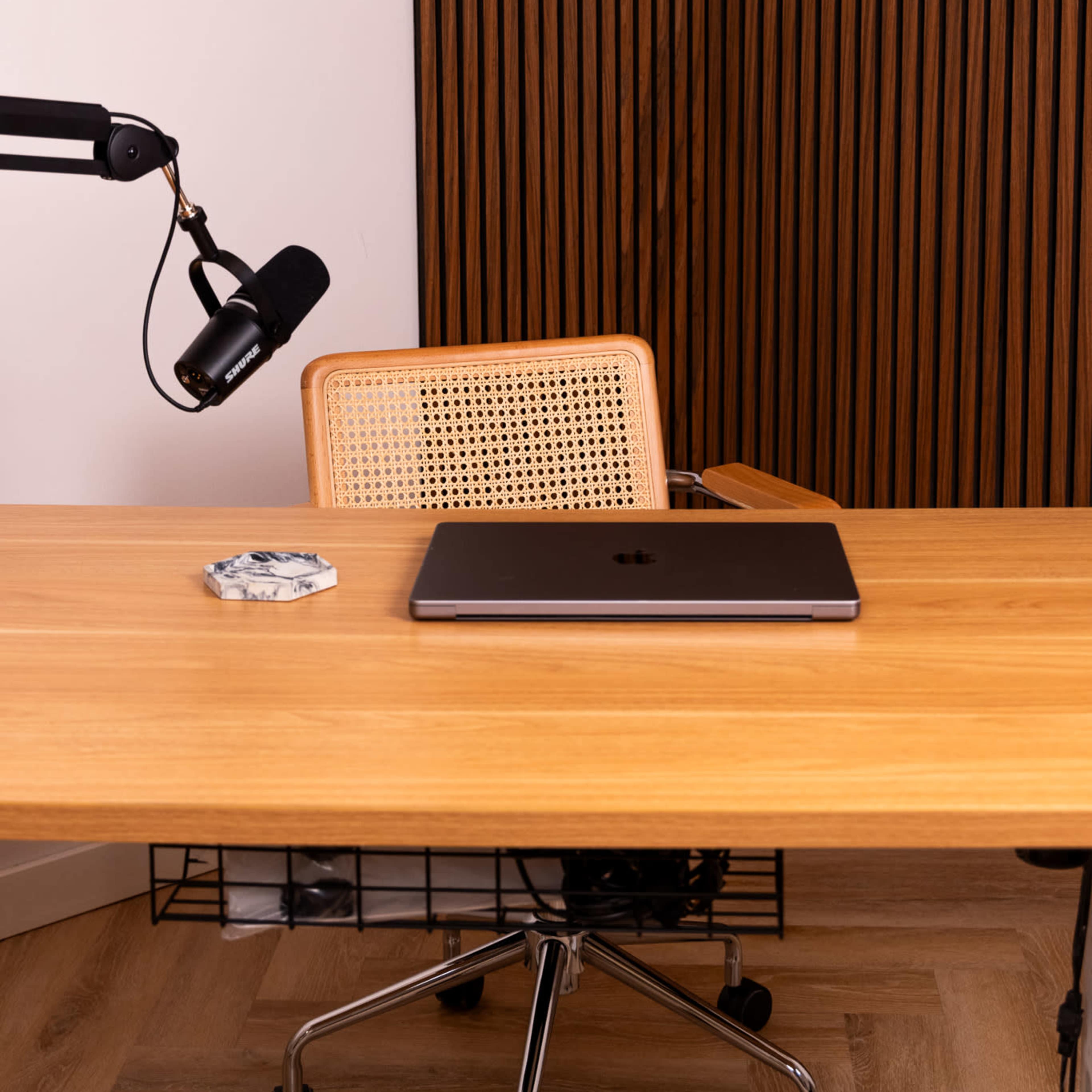 Affordable 1-2 Host Podcast/YouTube Filming Space Image in Astoria, Queens County, NY