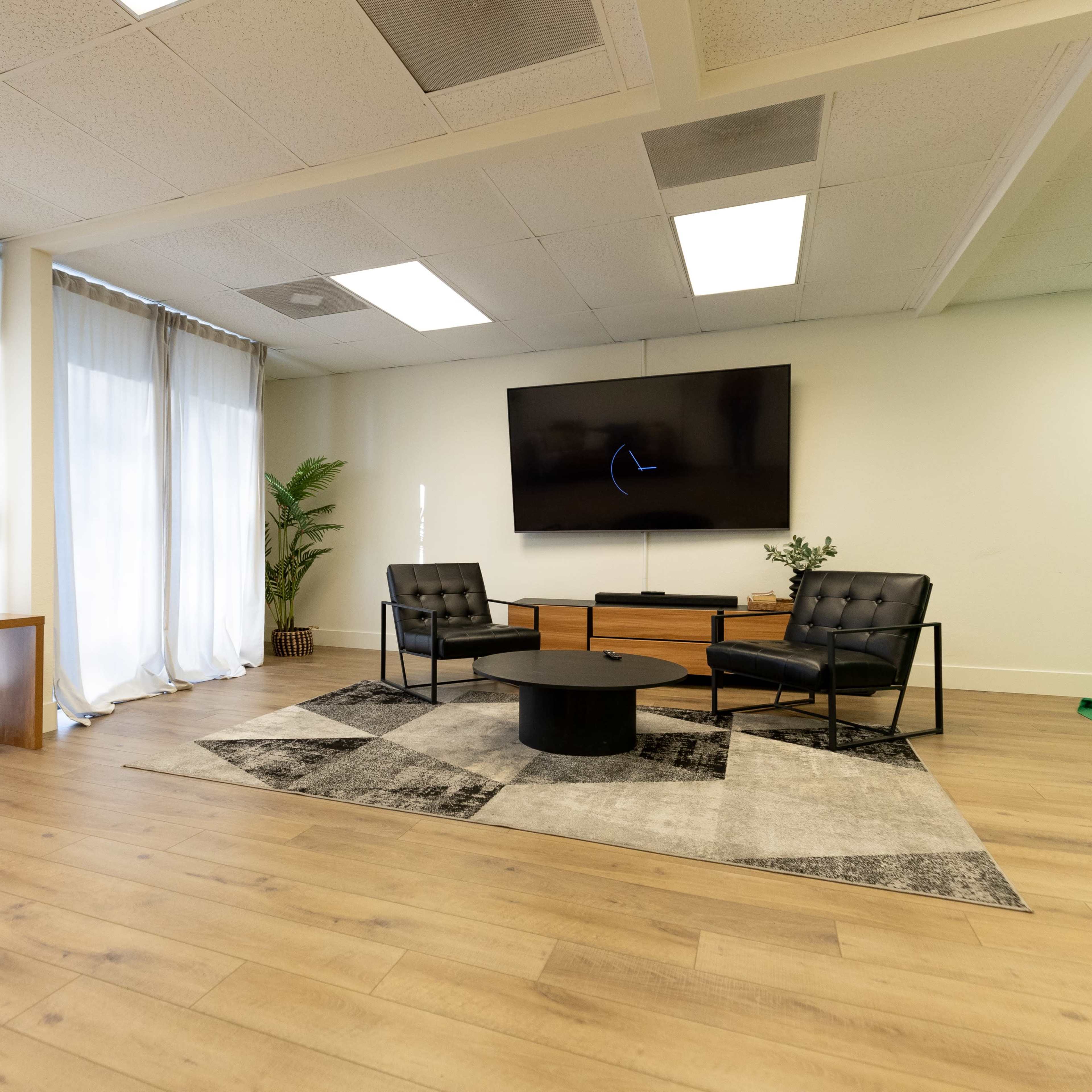 Video studio for Podcast, Talking Head & Lifestyle Image in Costa Mesa, Costa Mesa, CA