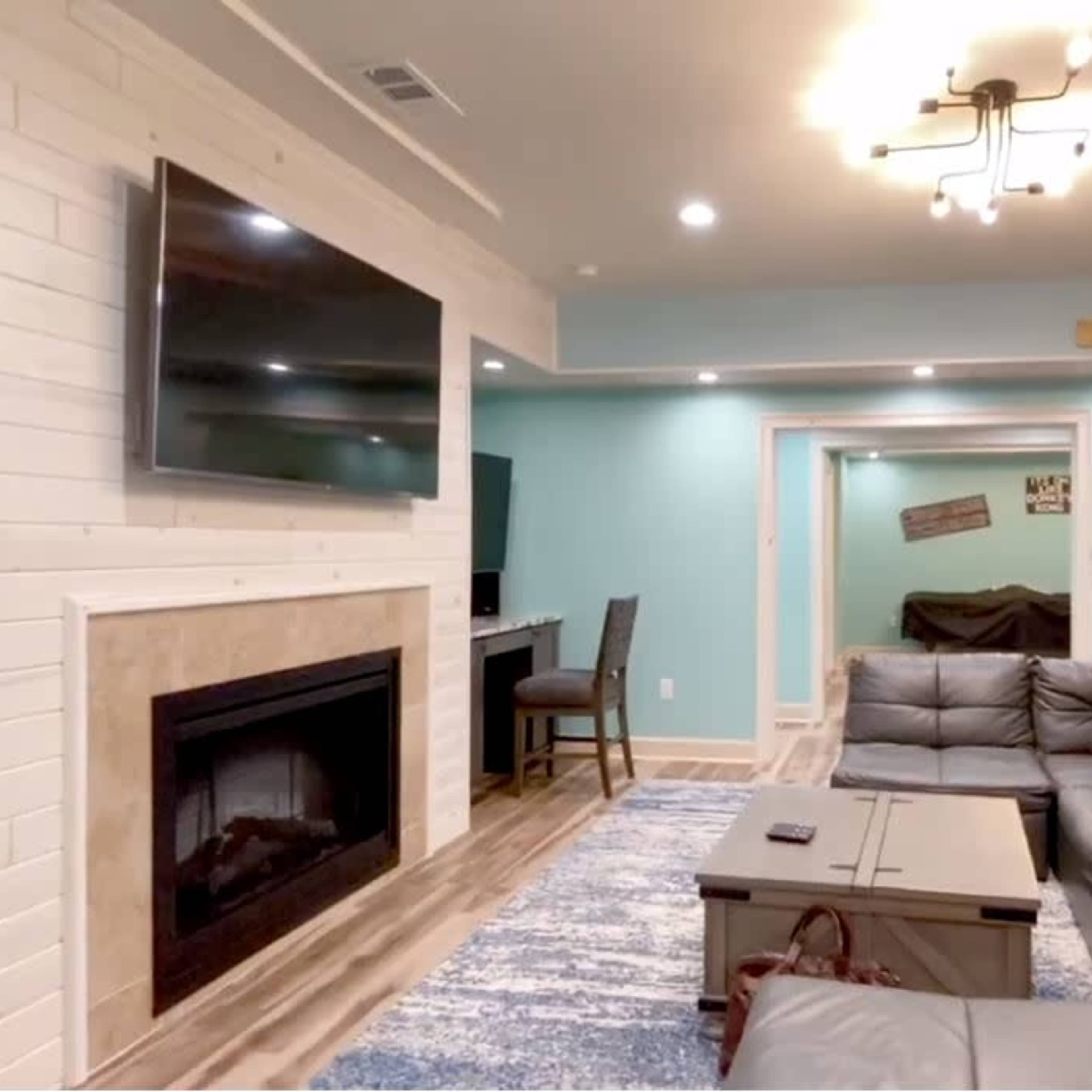 Luxury Home in a Gated Community with Golf Courses and Waterfallls Image in , Acworth, GA