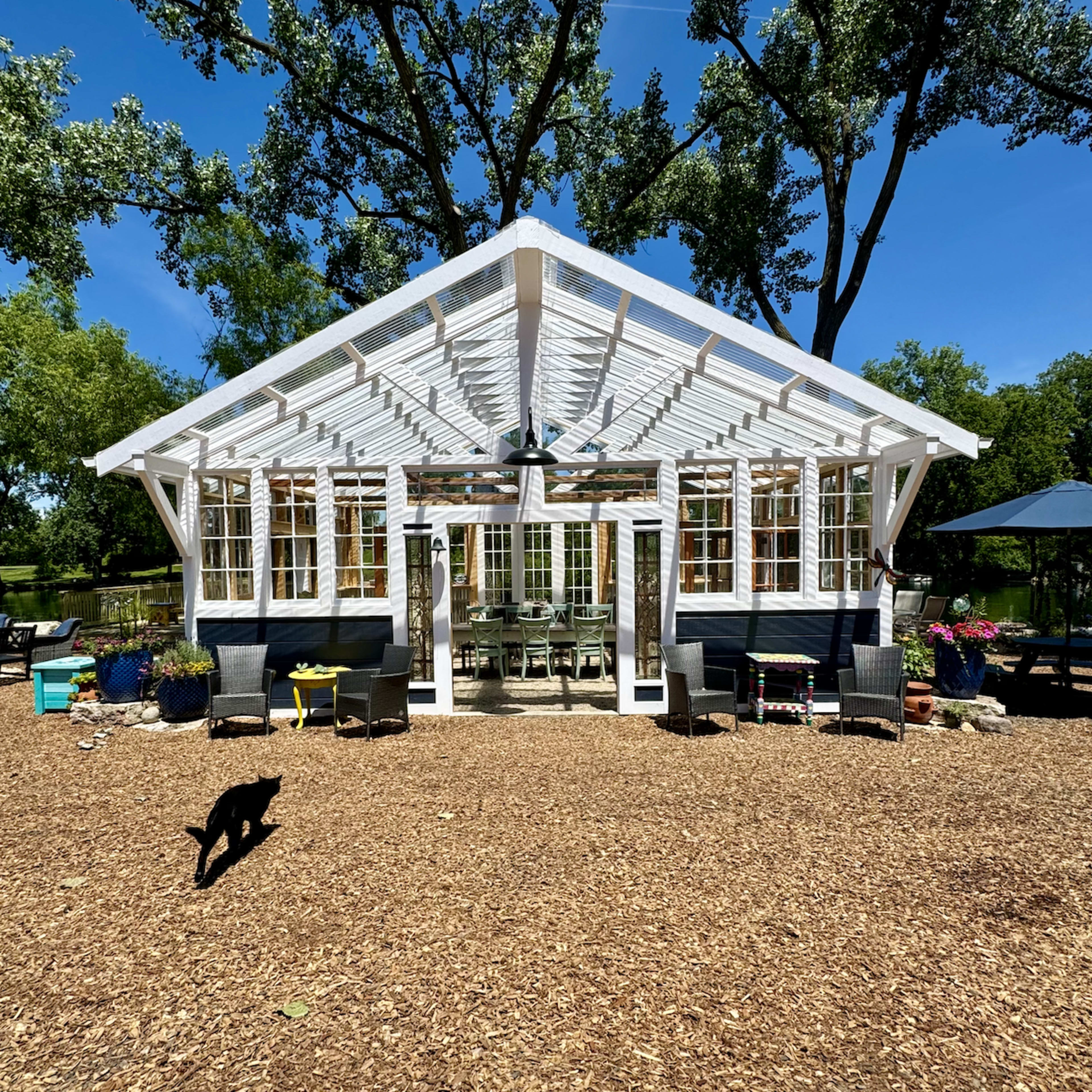 Honey Bee Gardens Farm Image in Downers Grove Township, Darien, IL