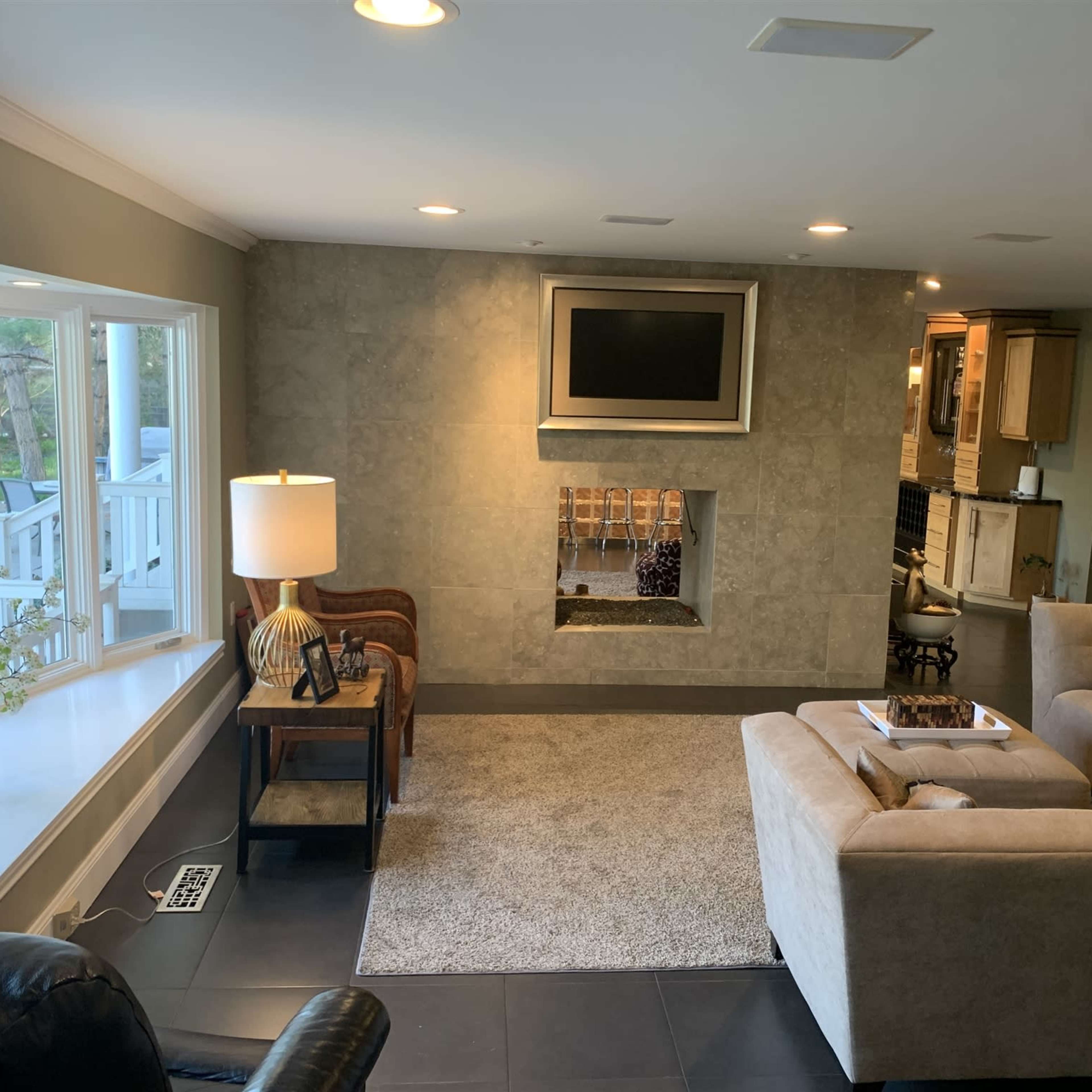 Farmhouse, modern home, with large property suburban area. Image in West Jordan, West Jordan, UT