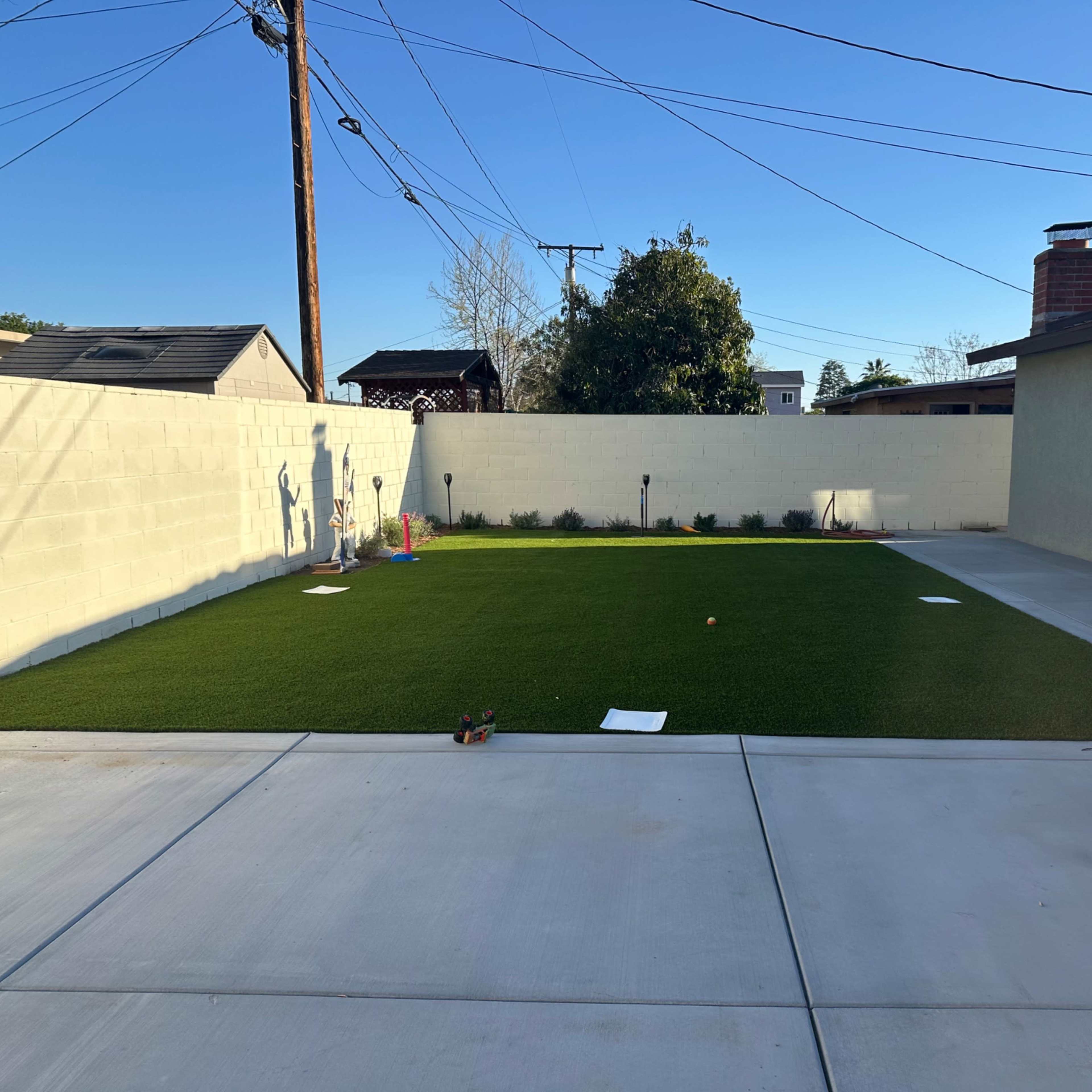 Spacious Suburban Backyard Image in Azusa, Azusa, CA