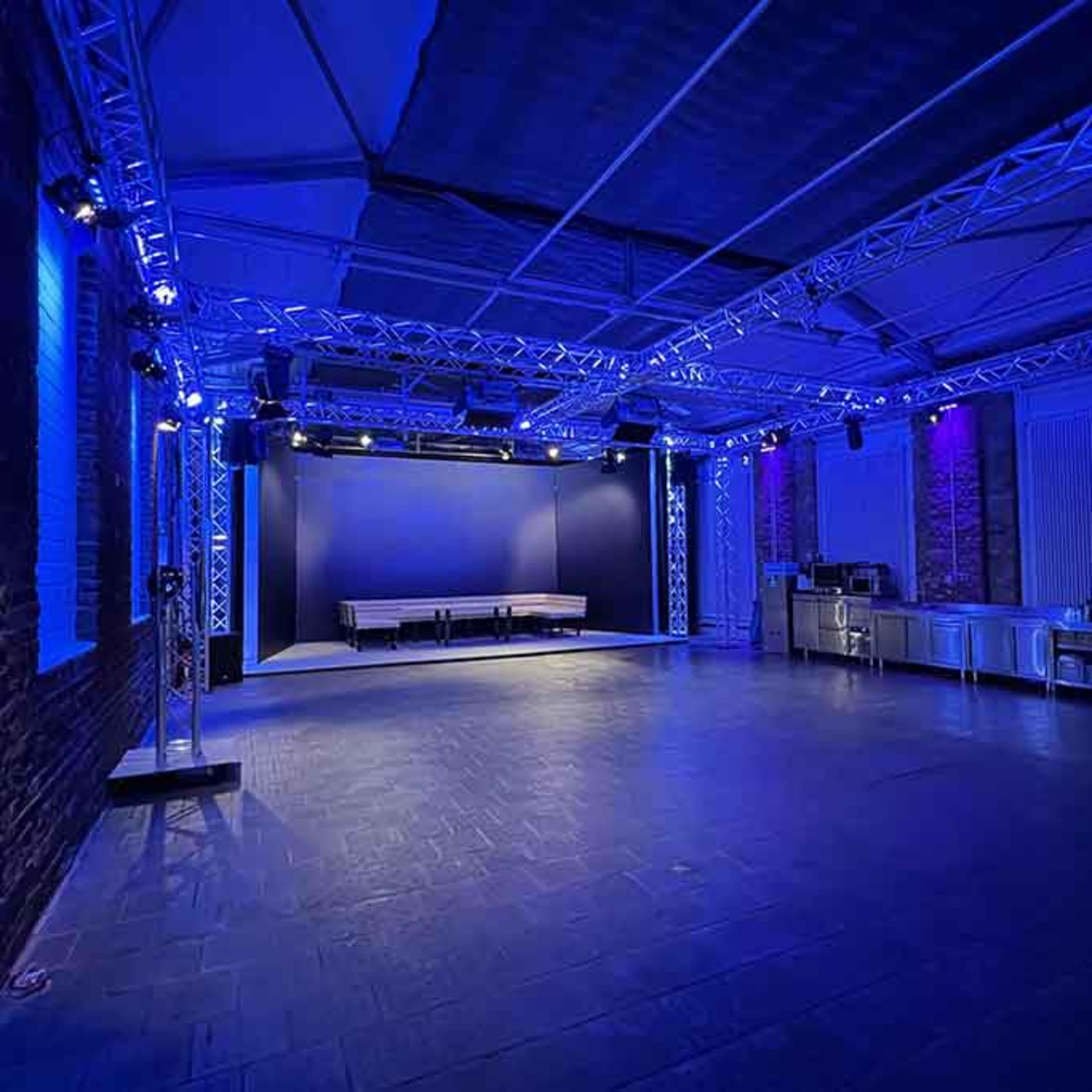 Studio for Press Conference, Live-Streamings and Greenscreen Production Bild in Mülheim, Köln, NRW