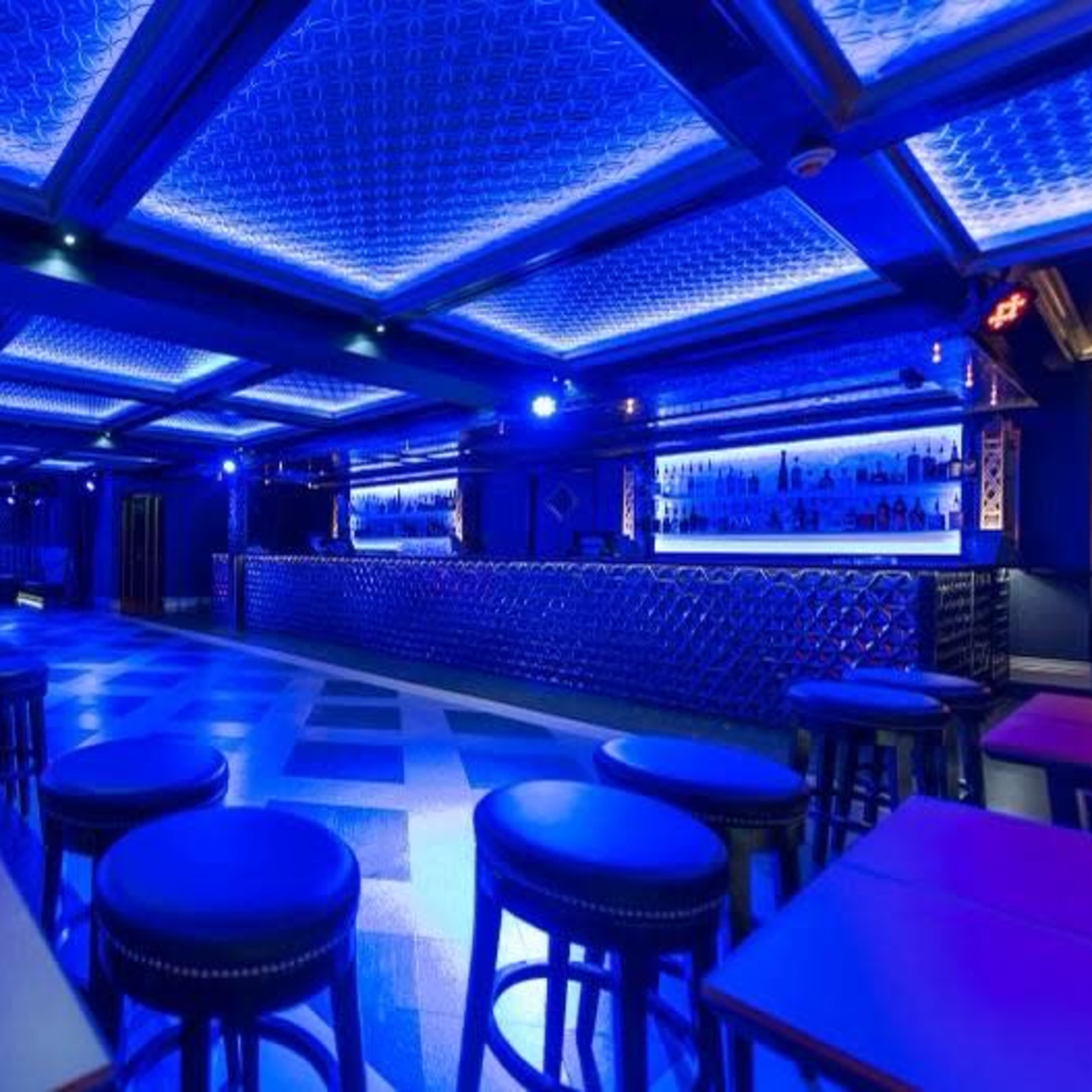 Modern Downtown Club with Patio for Events and Parties Image in West End, Vancouver, BC