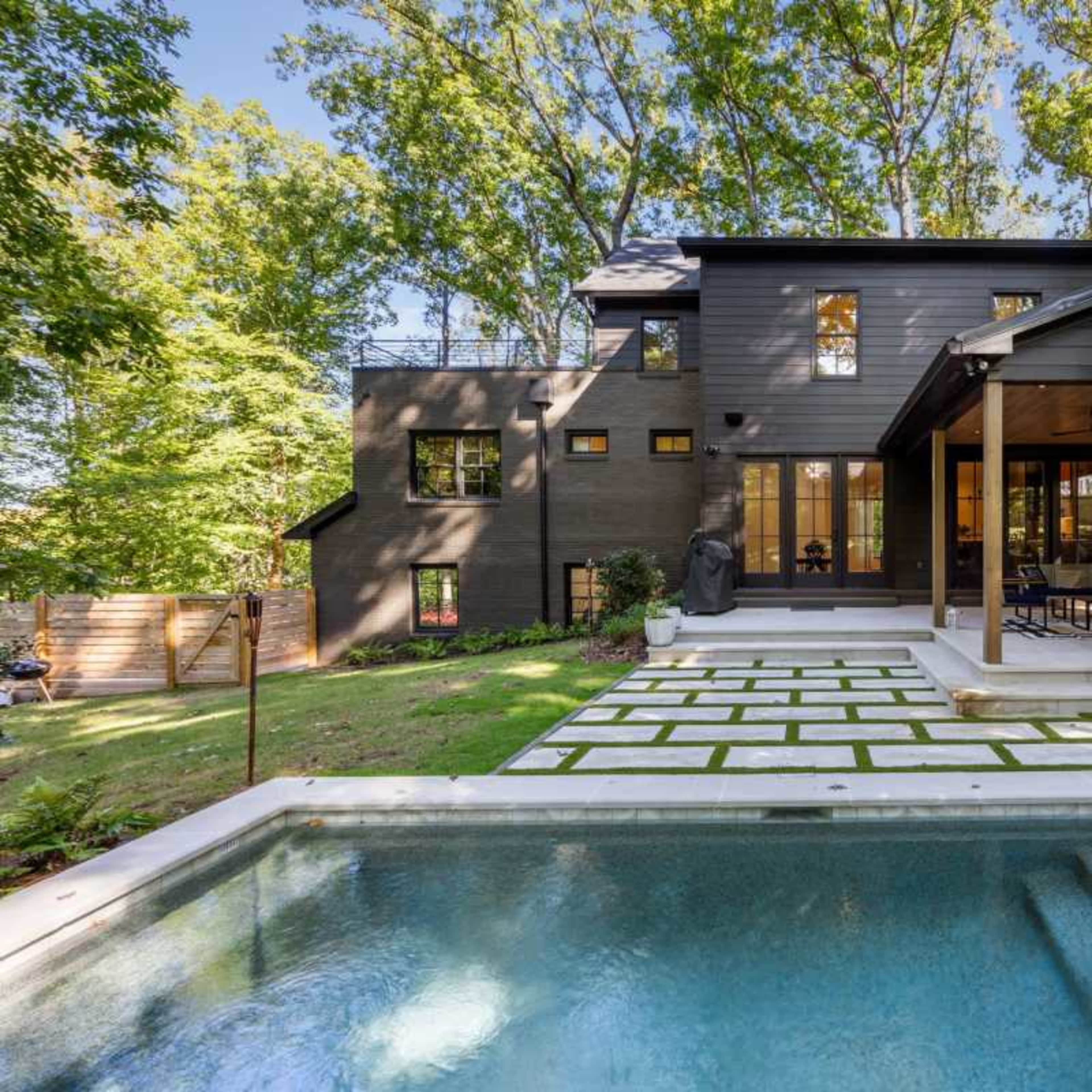 Luxury Buckhead Black Mansion with Pool and Rooftop Image in Buckhead, Atlanta, GA