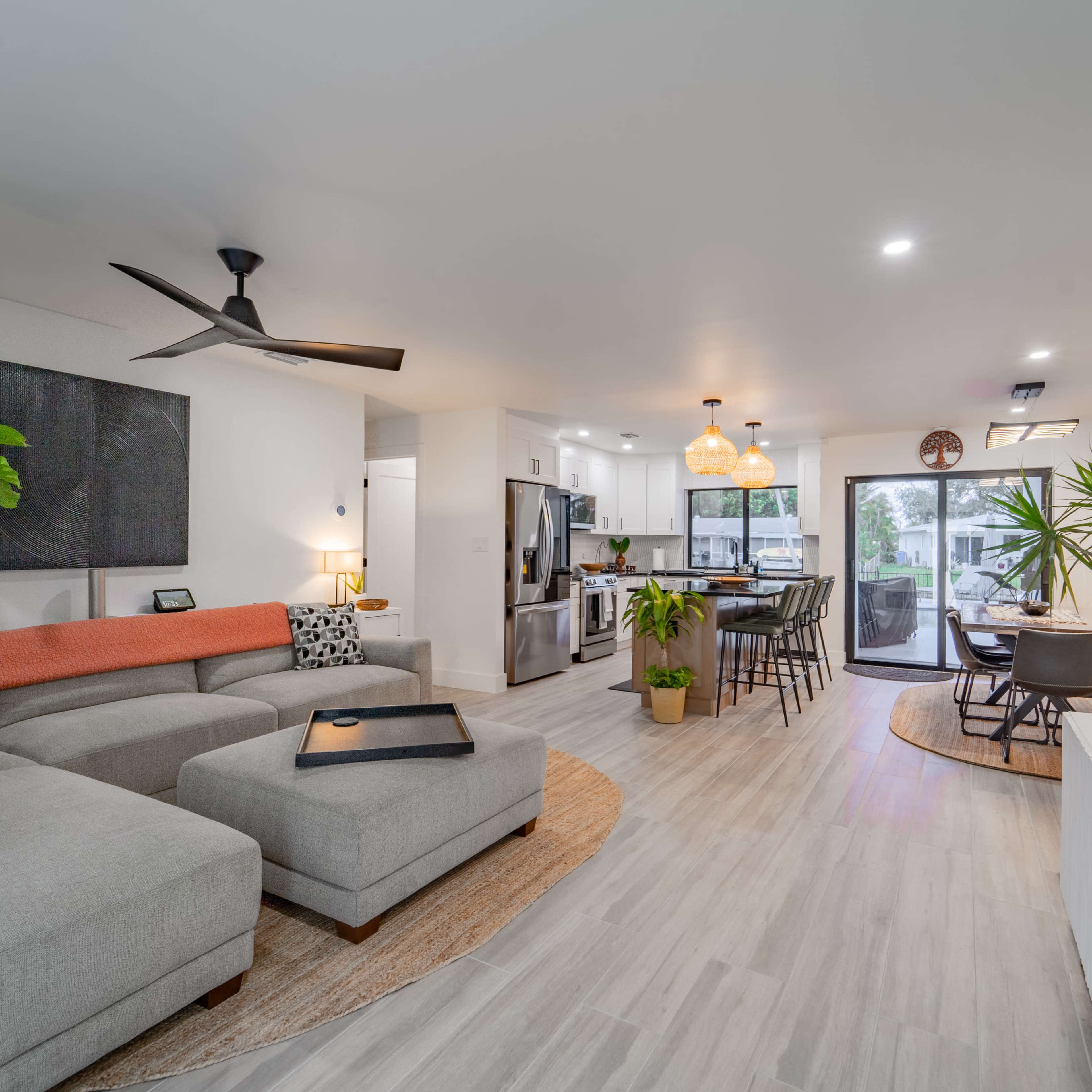Modern House with Amazing Pool & Canal Views Image in Oakland Park, Oakland Park, FL