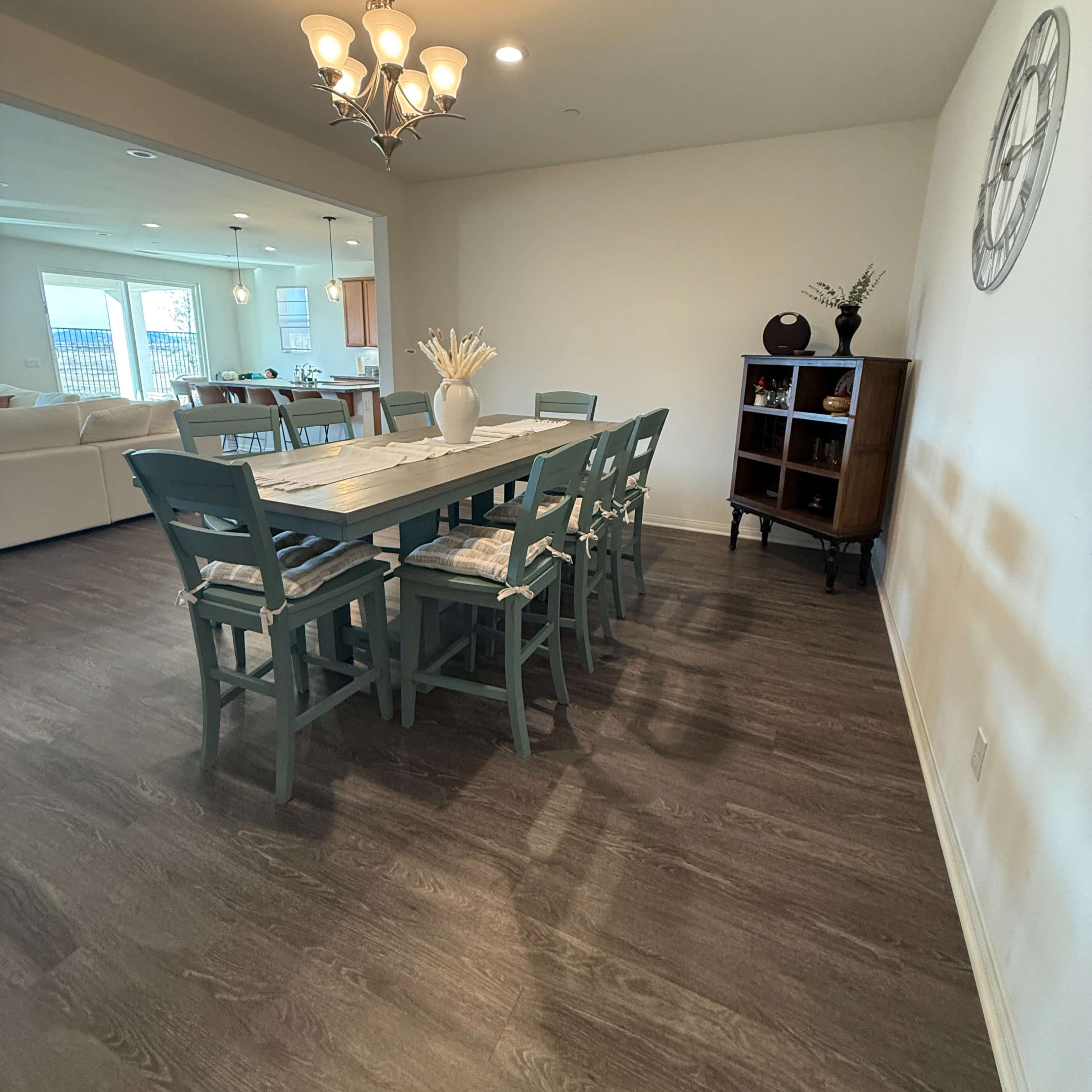 Charming Home for Rent–Photography/Meetings/etc. Image in Lake Elsinore, Lake Elsinore, CA