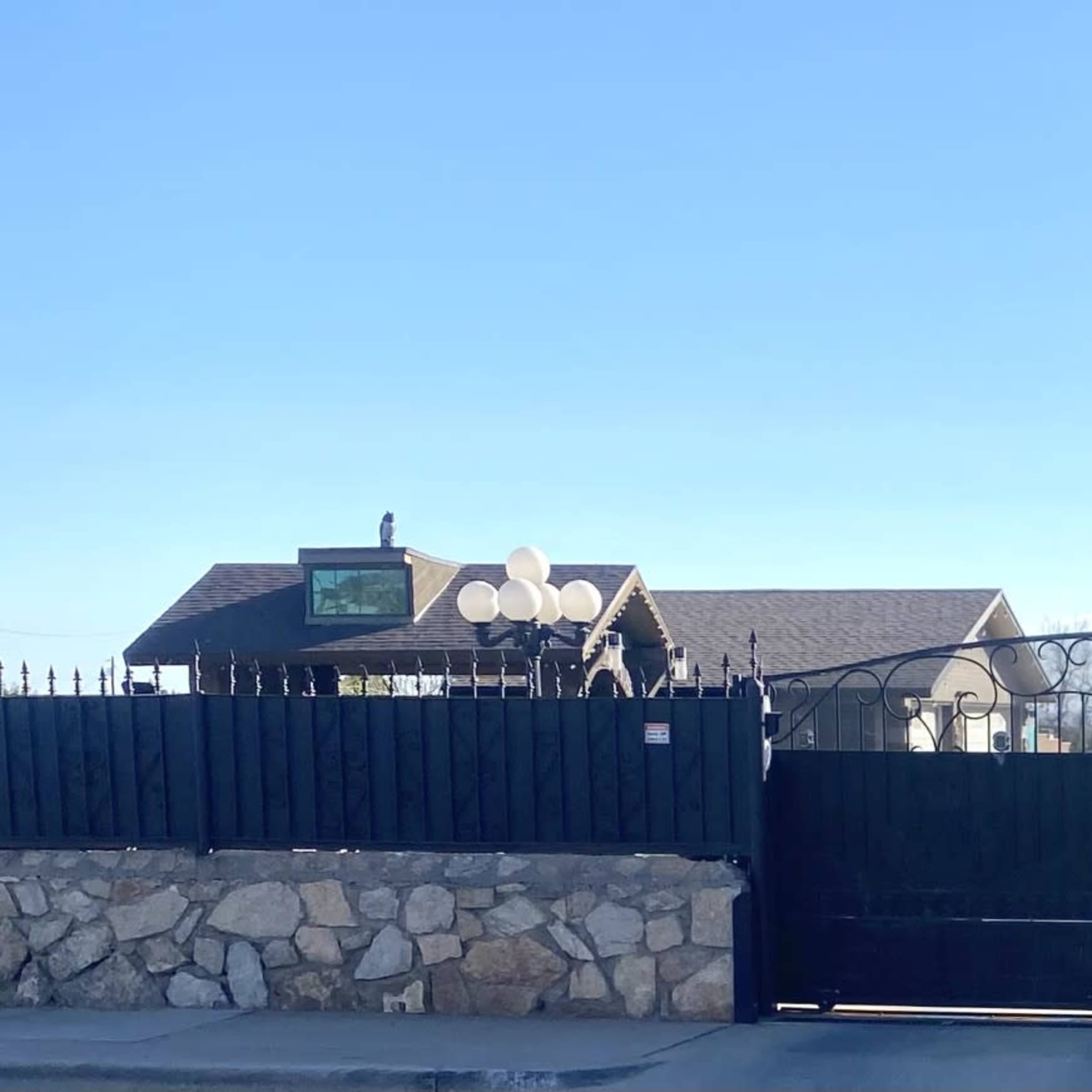 Large Property Perfect for Content Creation Image in Hacienda Heights, El Paso, TX
