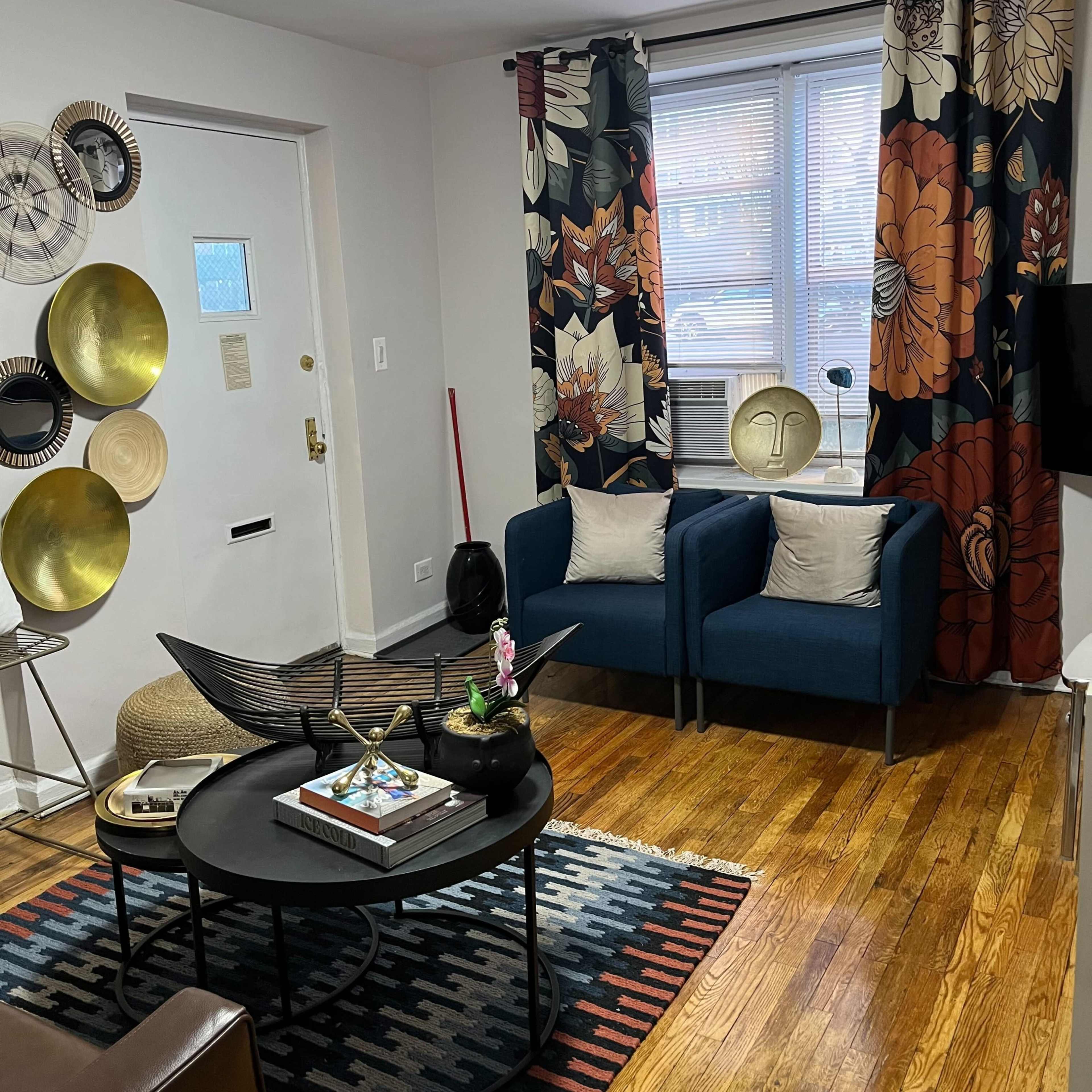 Versatile & Stylish Space for Meetings, Therapy, Remote Work, and Photo/Video Shoots Image in Flatlands, Brooklyn, NY