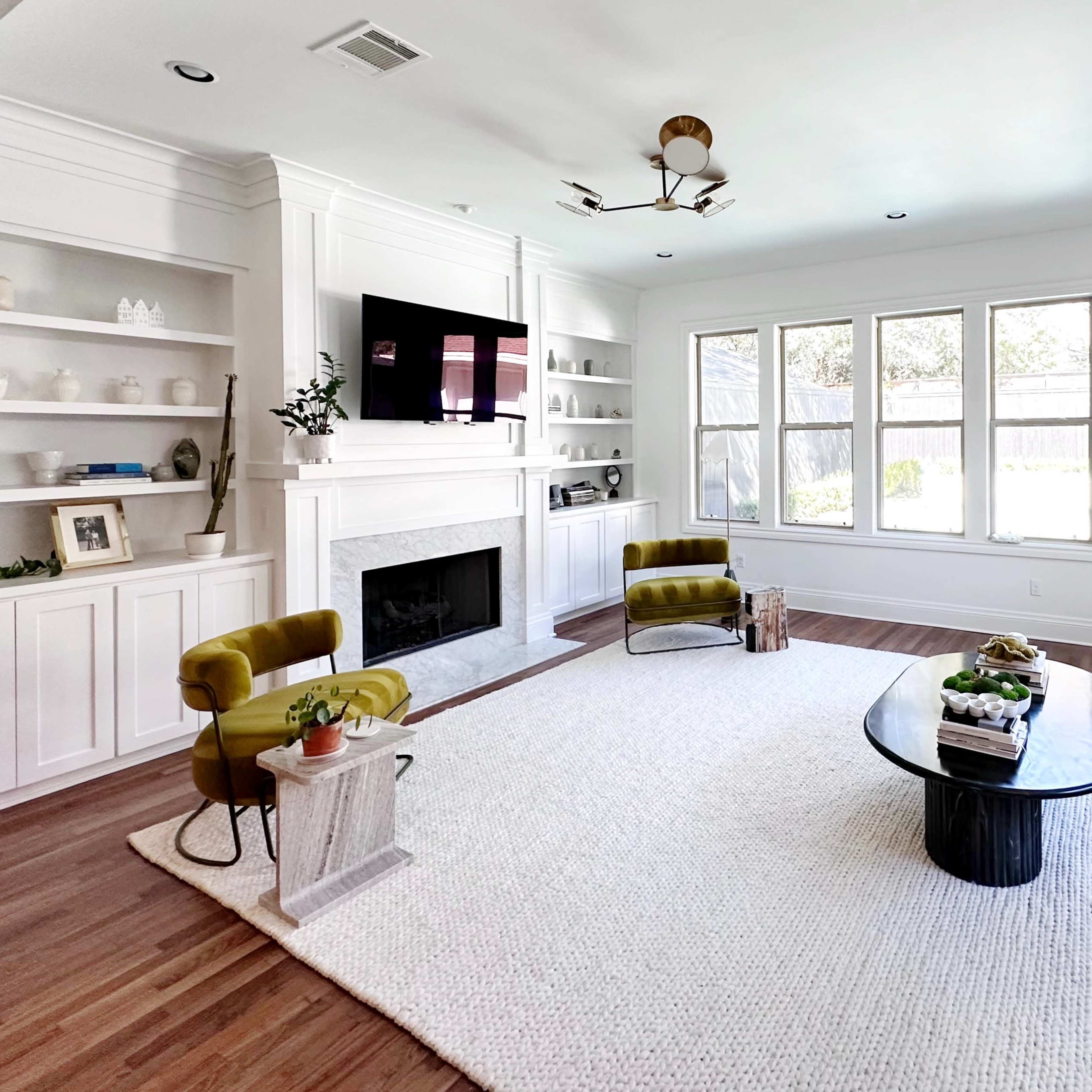 Light-Filled Modern Farmhouse with Amazing Pool + Yard in Tarrytown Image in Tarrytown, Austin, TX
