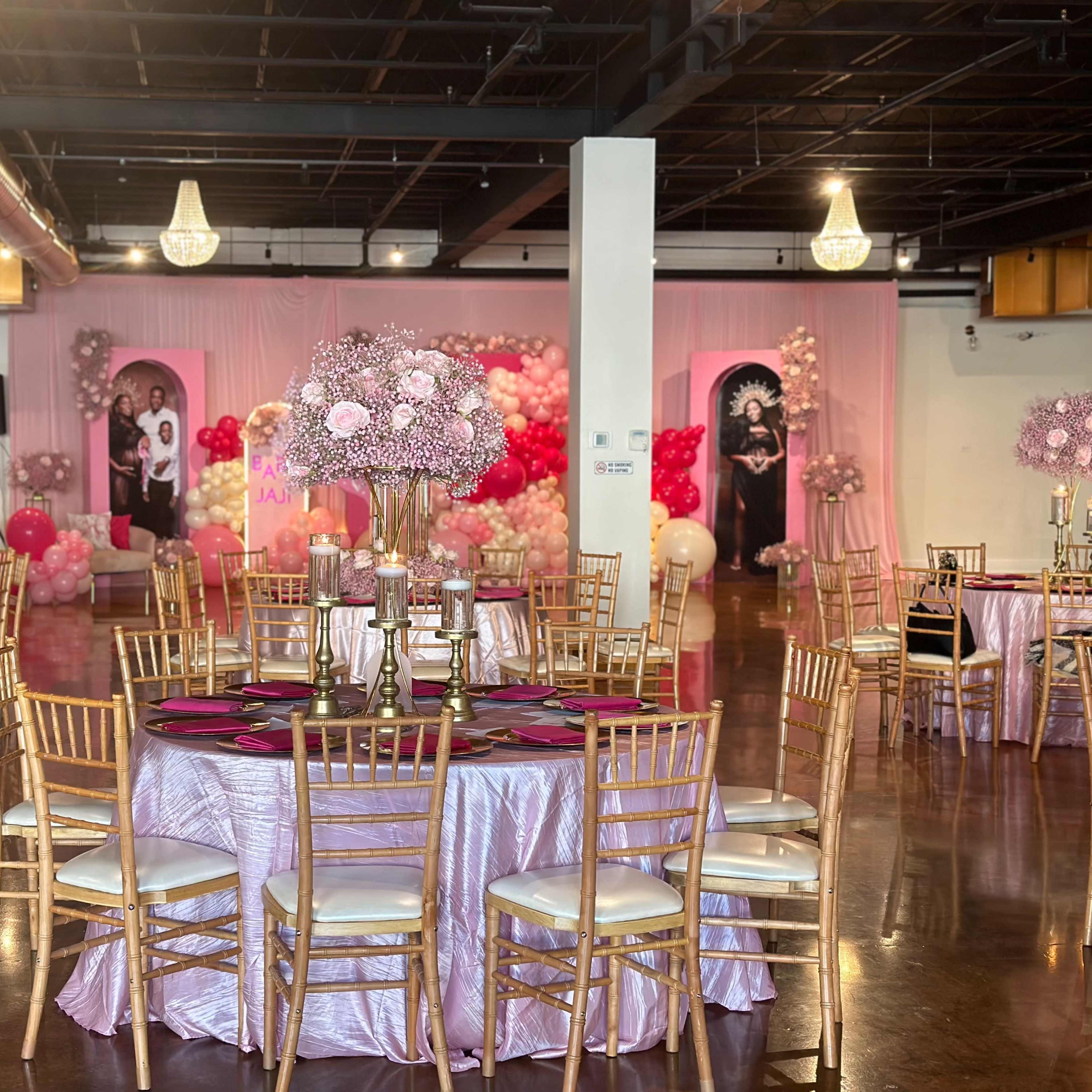 North Side Chicago, Loft Style Venue with onsite Parking Image in Rogers Park, Evanston, IL