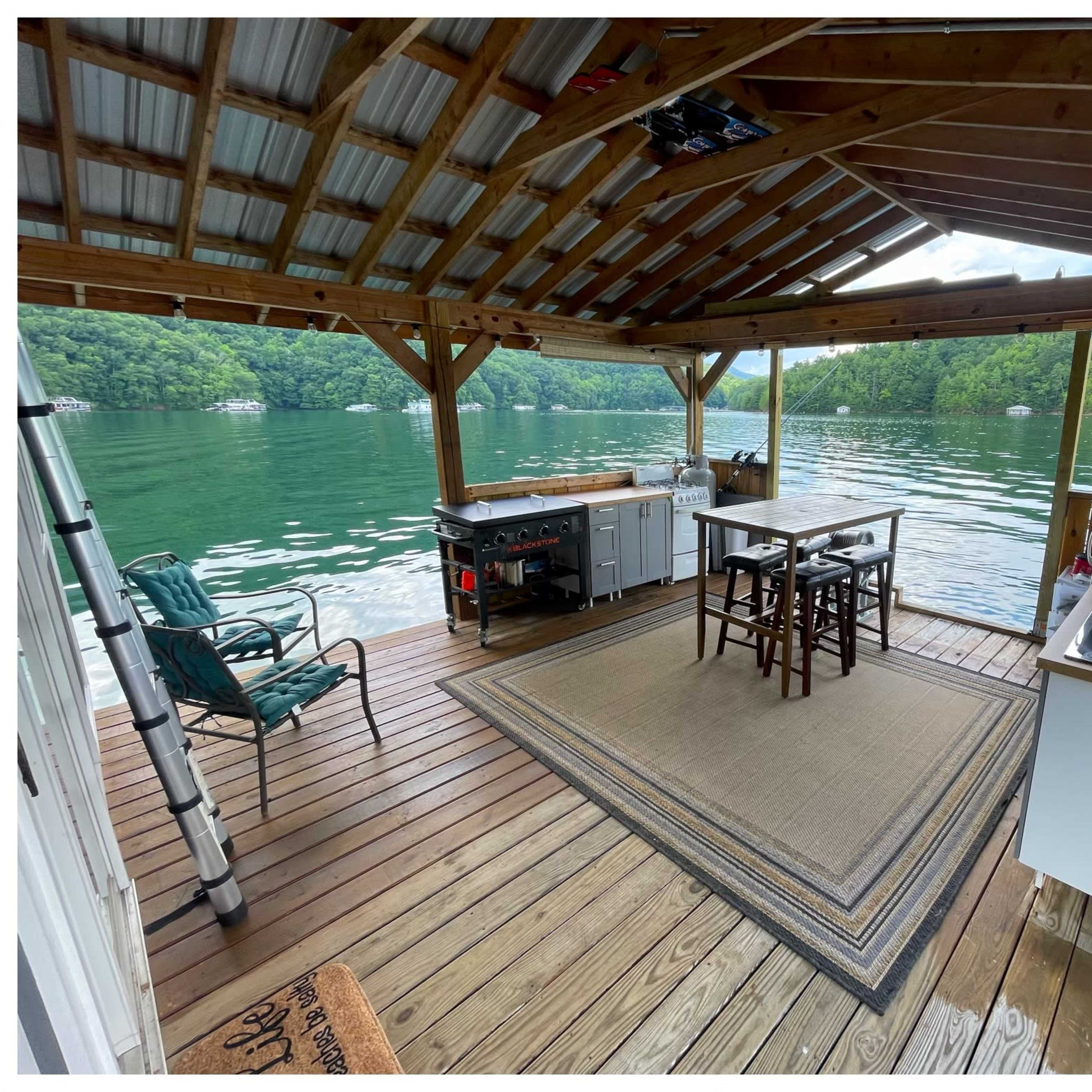 Gorgeous Floating House nestled in The Great Smokey Mountains Image in , Fontana Dam, NC