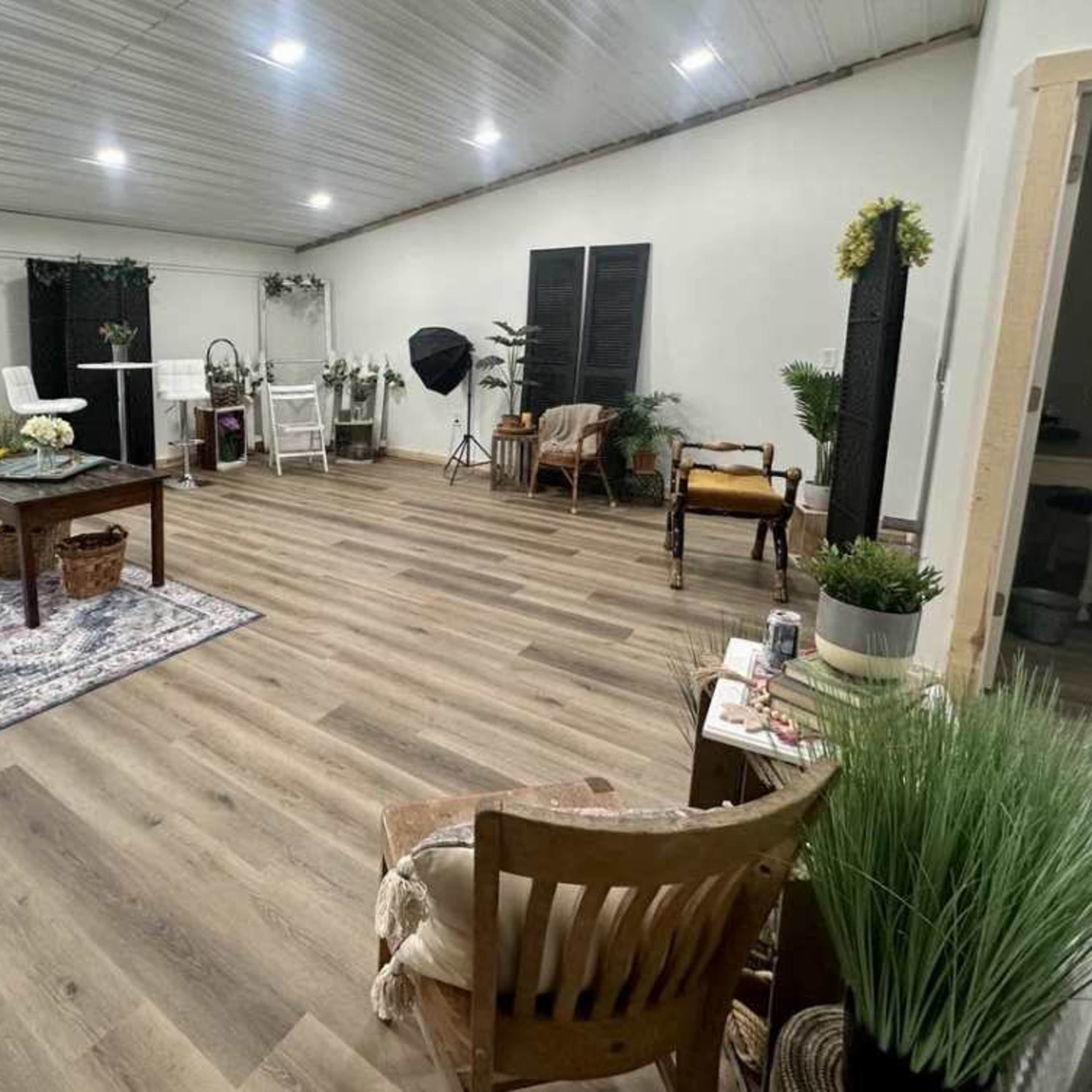 34-acre farm with indoor and outdoor spaces Image in Fenton, Fenton, MI