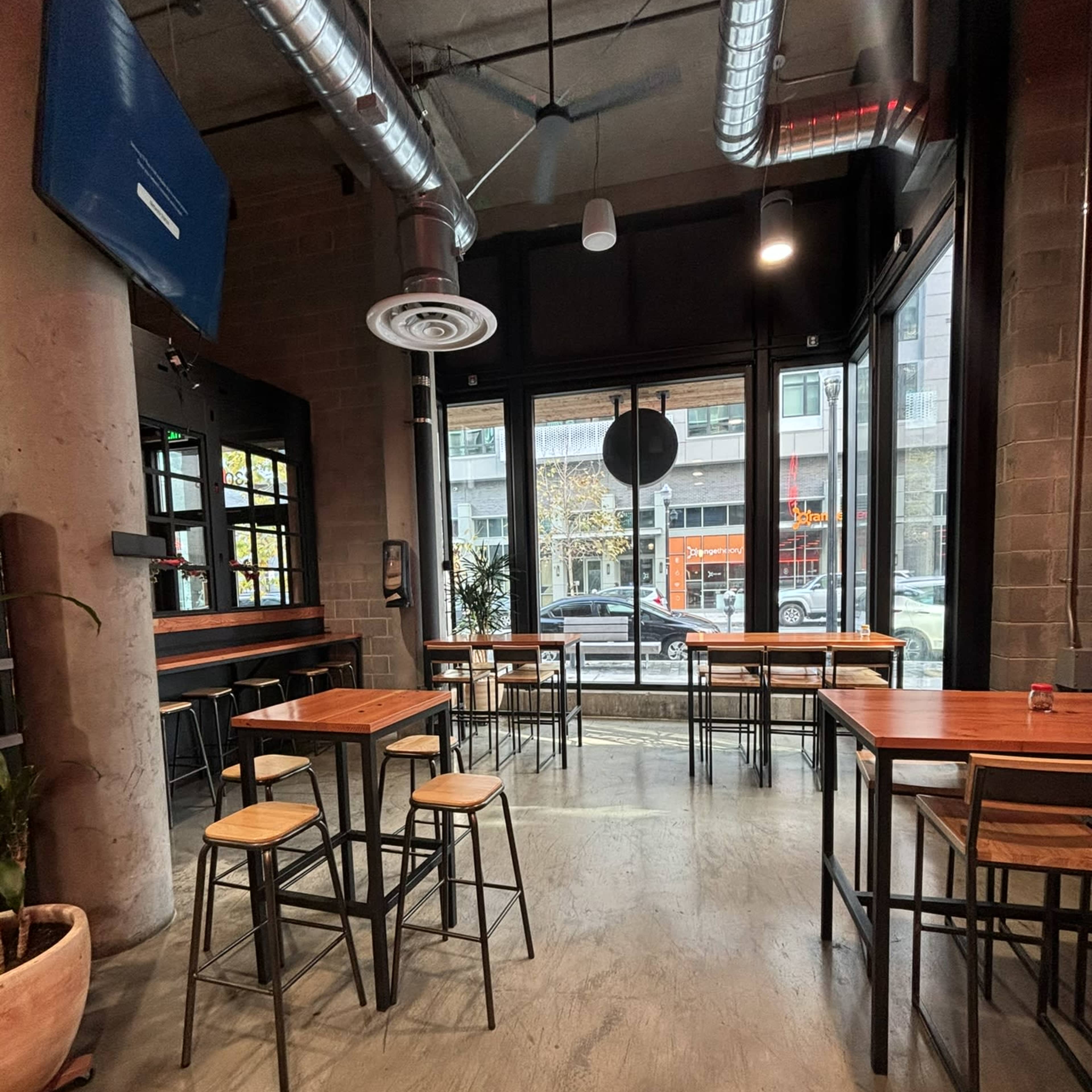 Urban restaurant ready for cooking!! Image in Northgate - Waverly, Oakland, CA