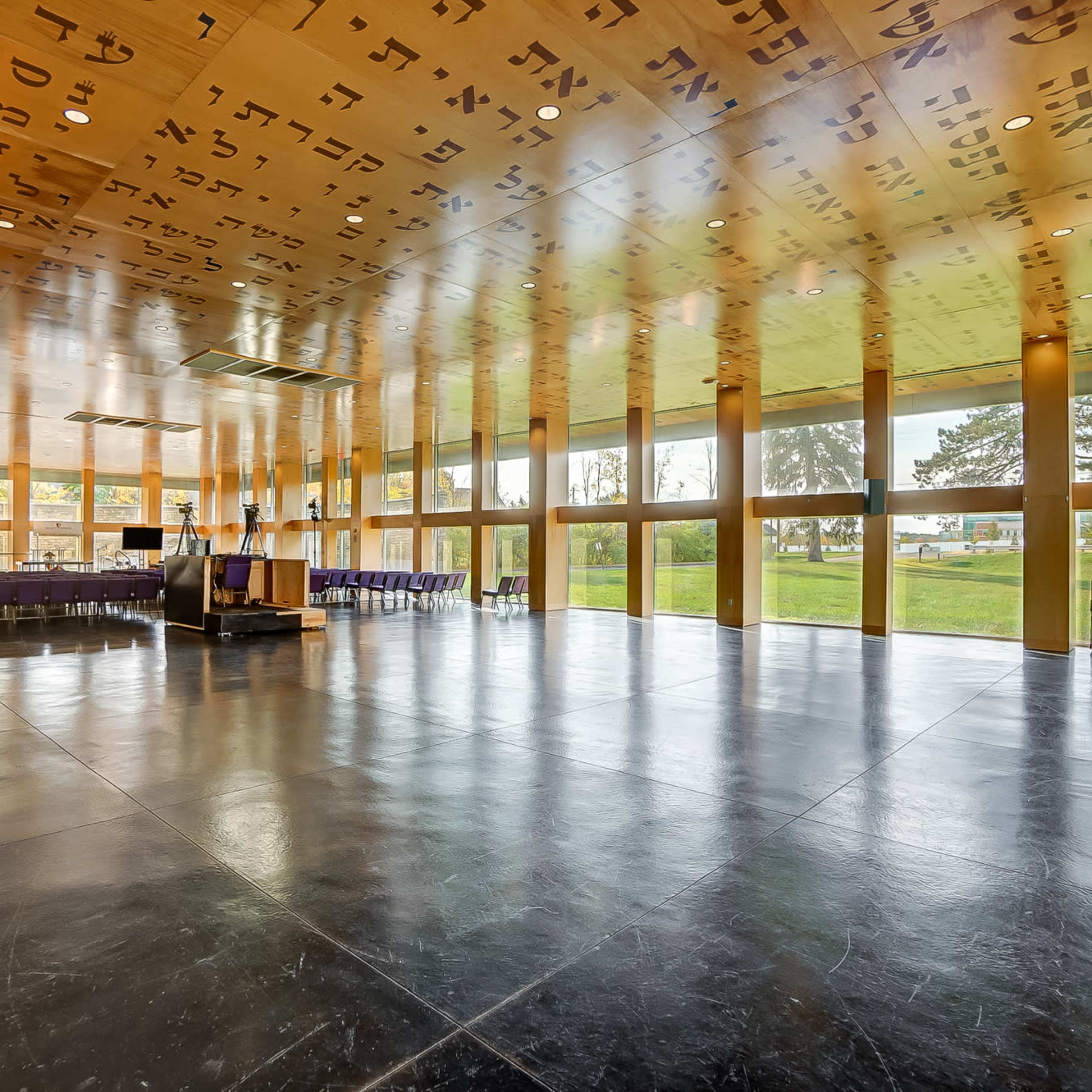 Kenwood Event Venue with office space and conference options Image in Sycamore Township, Cincinnati, OH