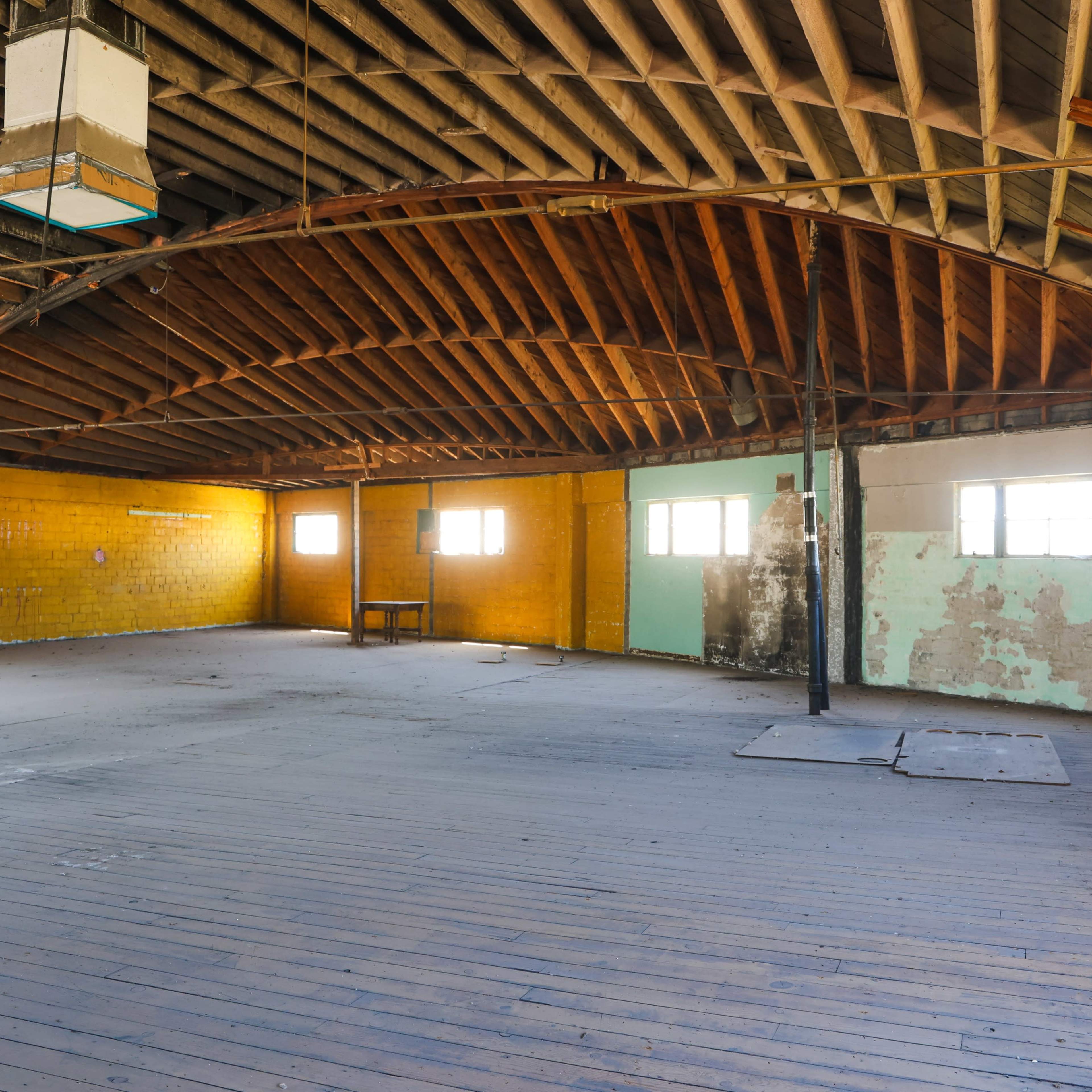Beautiful Raw Industrial Warehouse on the Grid Image in Mansion Flats, Sacramento, CA