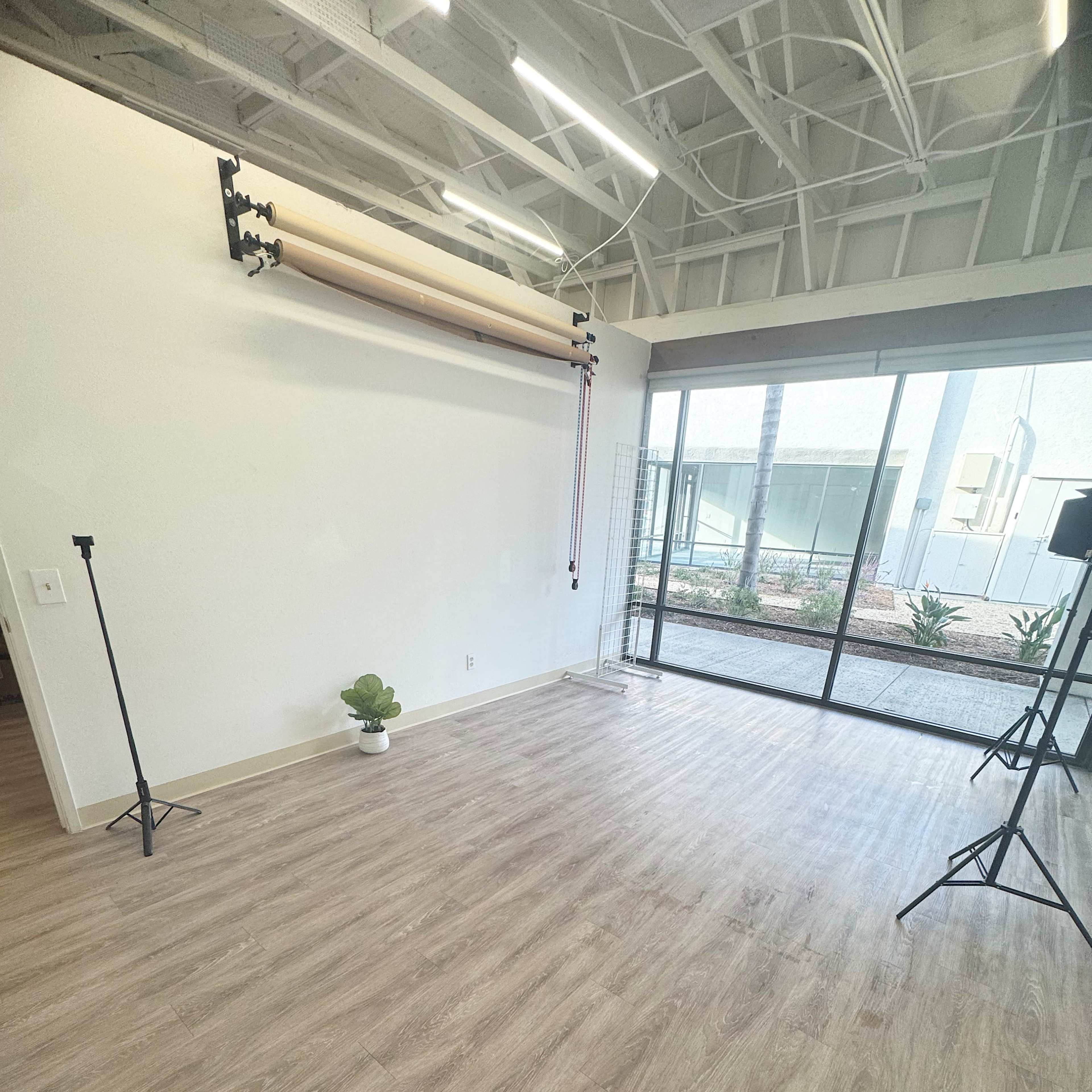 Luxury Facial Studio with Professional Photoshoot Space Image in Solana Beach, Solana Beach, CA