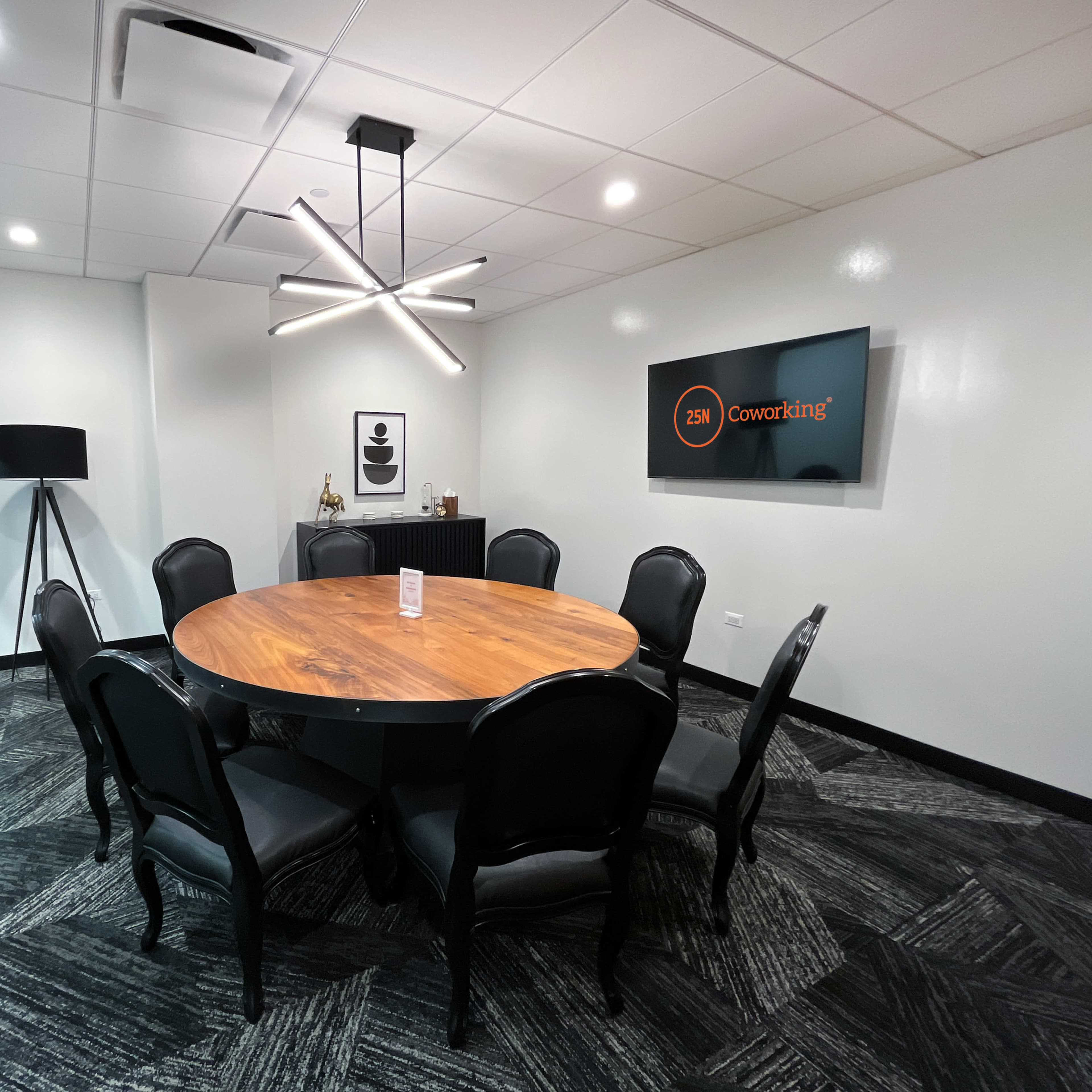 Algonquin Meeting Room Image in Elk Grove Township, Rolling Meadows, IL