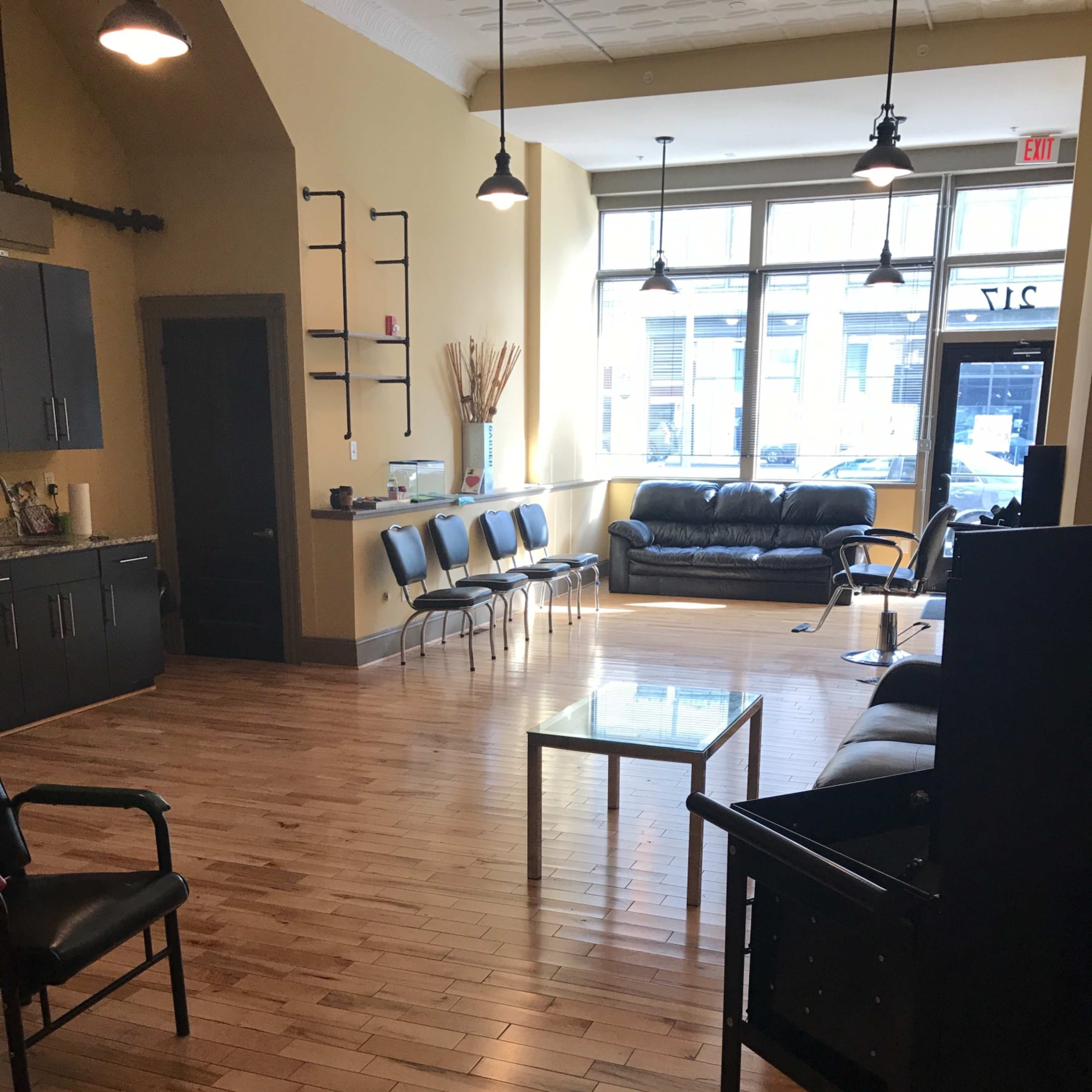 Downtown eclectic suite in historical building. Image in Downtown, Richmond, VA