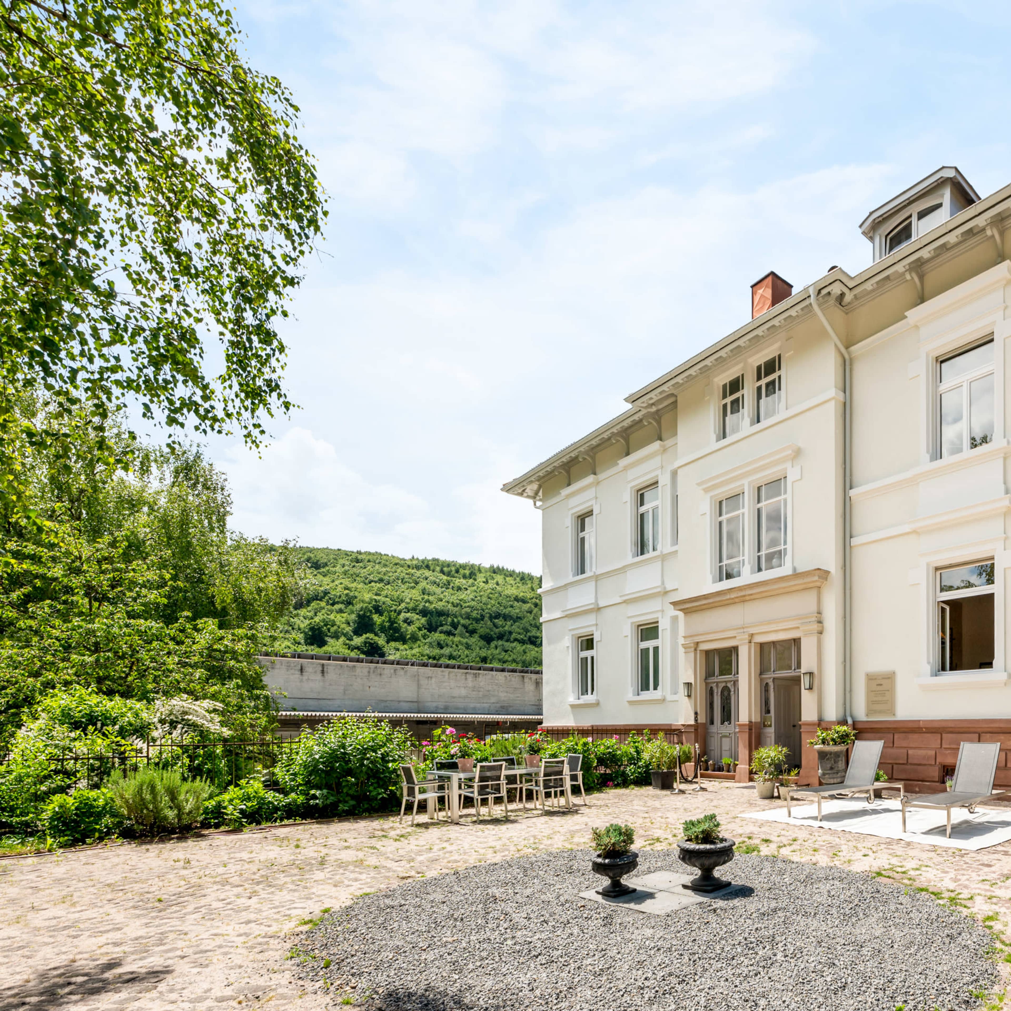Hochwertig eingerichtete Altbau-Location für Fotoproduktionen & Video-Content Bild in Ettlingen, Ettlingen, BW