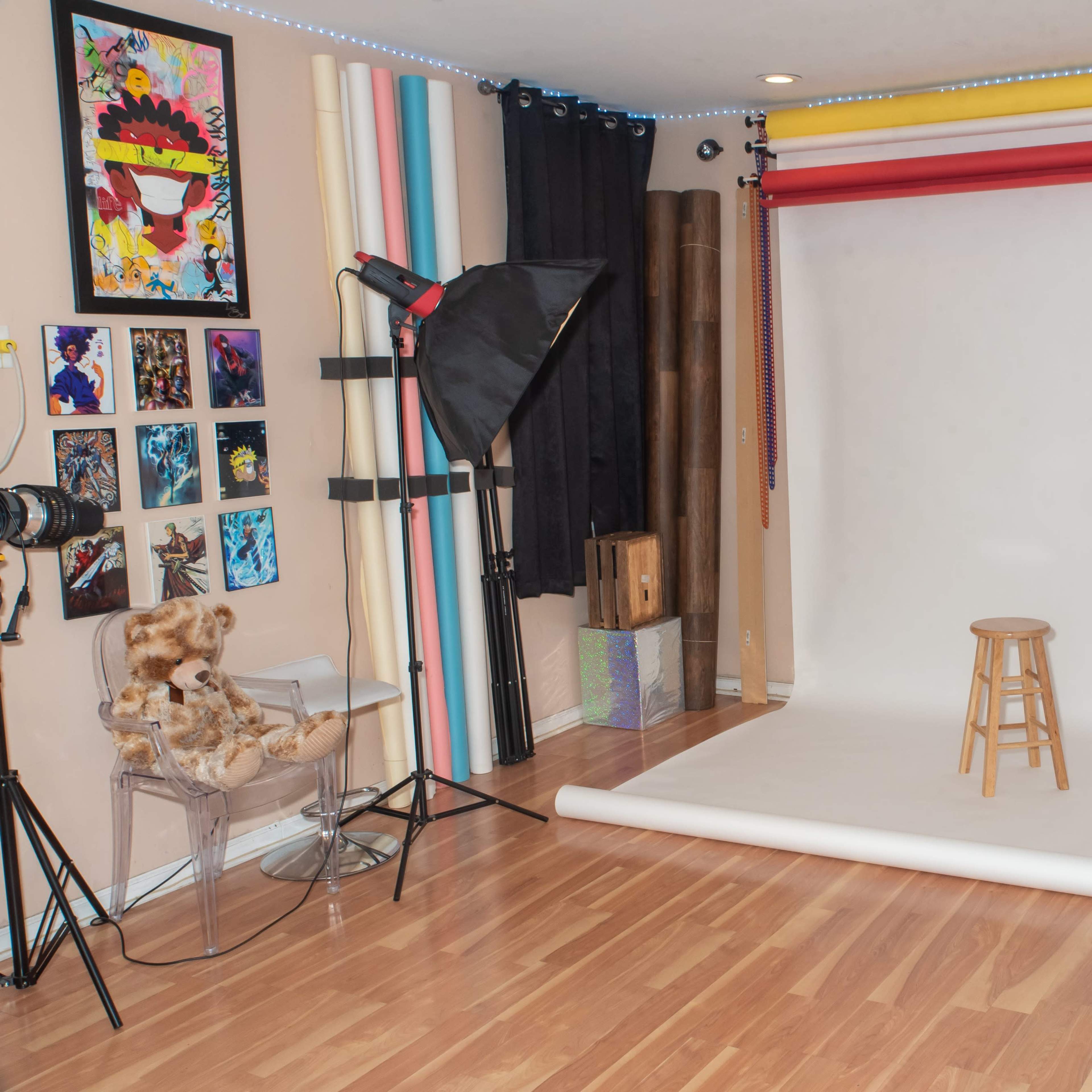 Philadelphia Photography Studio “URBNHQxNWTC”  (**Lighting Included**) Image in Upper North Philadelphia, Philadelphia, PA