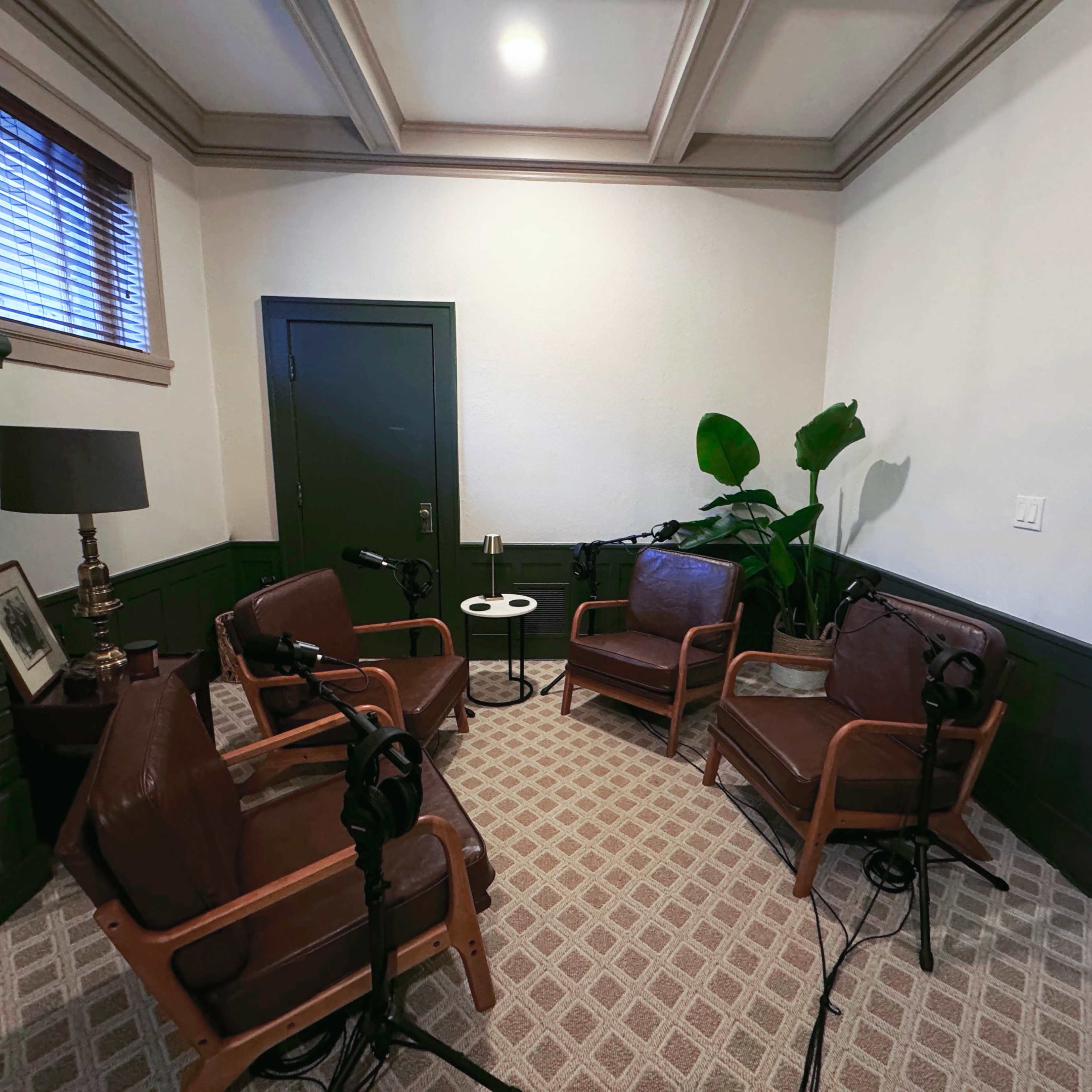 Downtown Orlando Podcast Studio with Historic Charm Image in Lake Cherokee, Orlando, FL