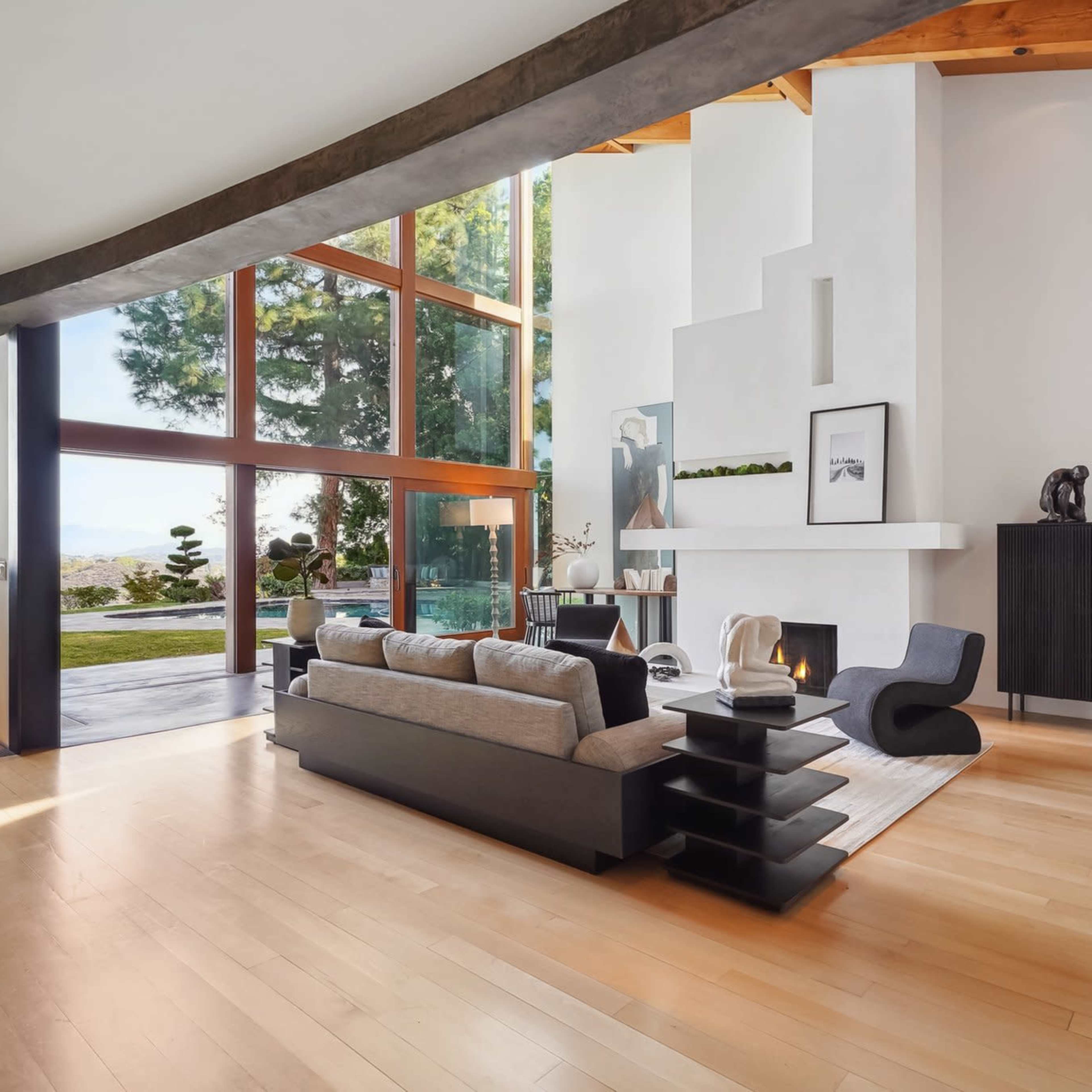 Los Angeles Mansion, Modern,  Lake view with pool Image in Bel Air, Los Angeles, CA