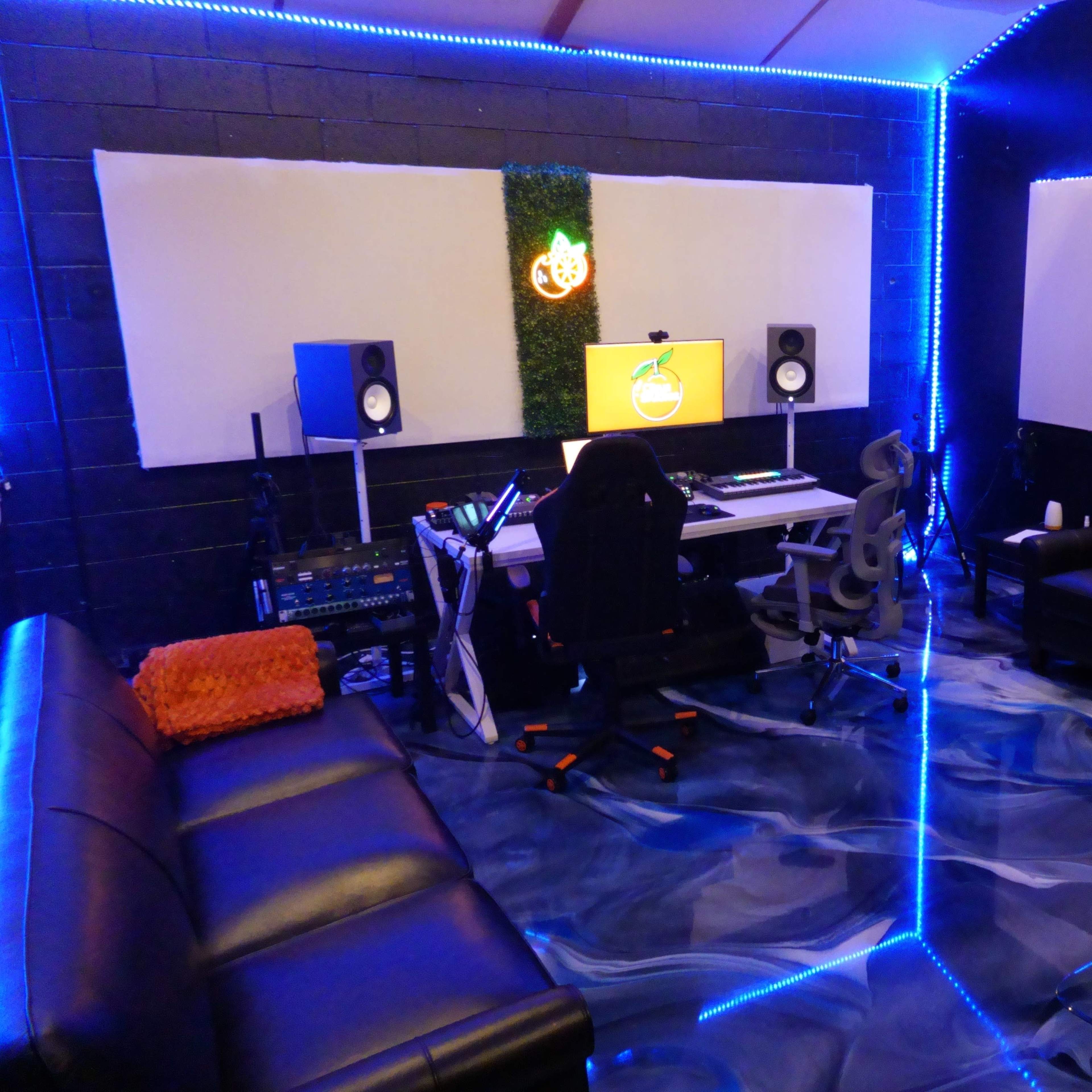 Private recording studio in the heart of the valley. Image in Van Nuys, Los Angeles, CA