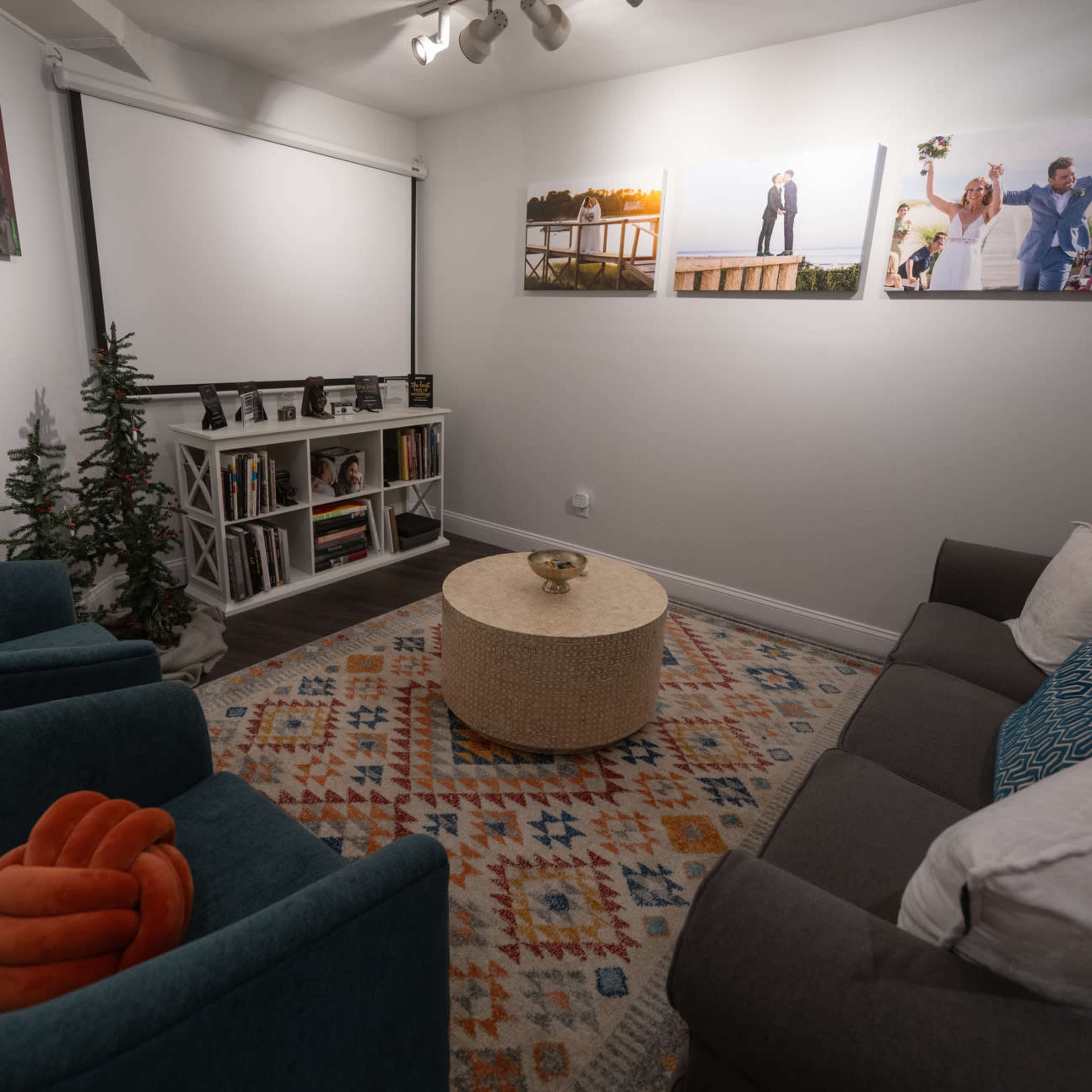Spacious Modern Cape Cod Photo Studio Image in Osterville, Barnstable, MA