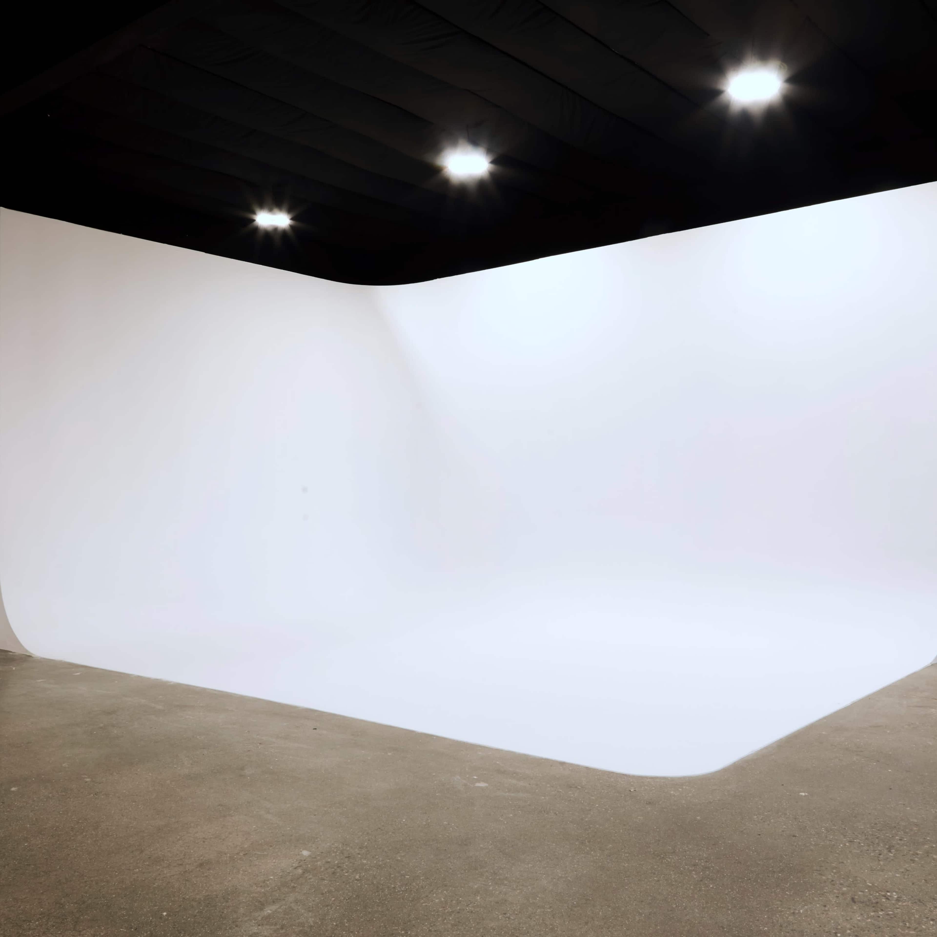 Cyc Wall Studio for Seamless Creative Projects Image in Santa Fe Springs, Santa Fe Springs, CA