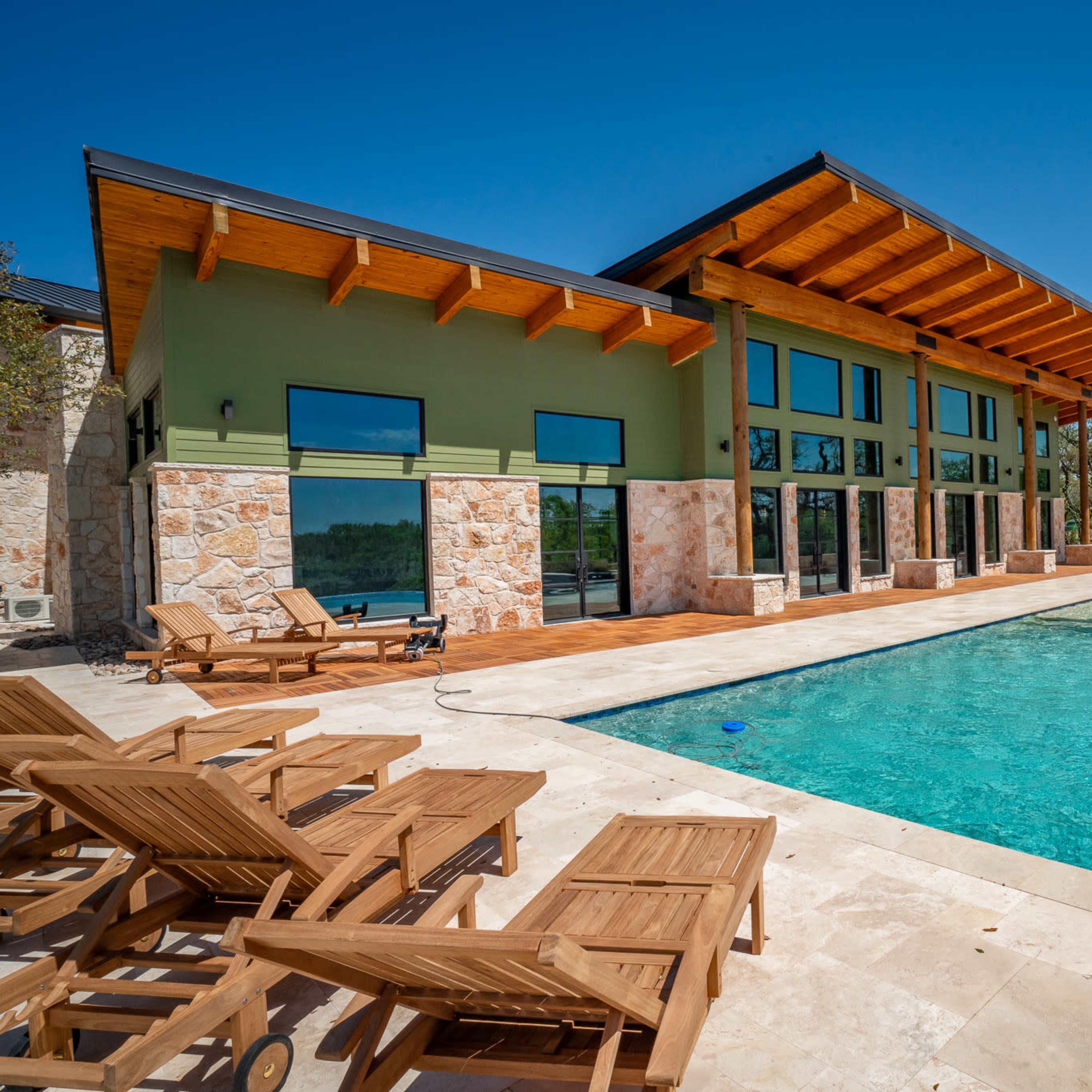 Luxury safari conservation ranch for weddings, corporate retreats, private stays - giraffes, zebras, rhino, 28 species in all Image in , Lampasas, TX