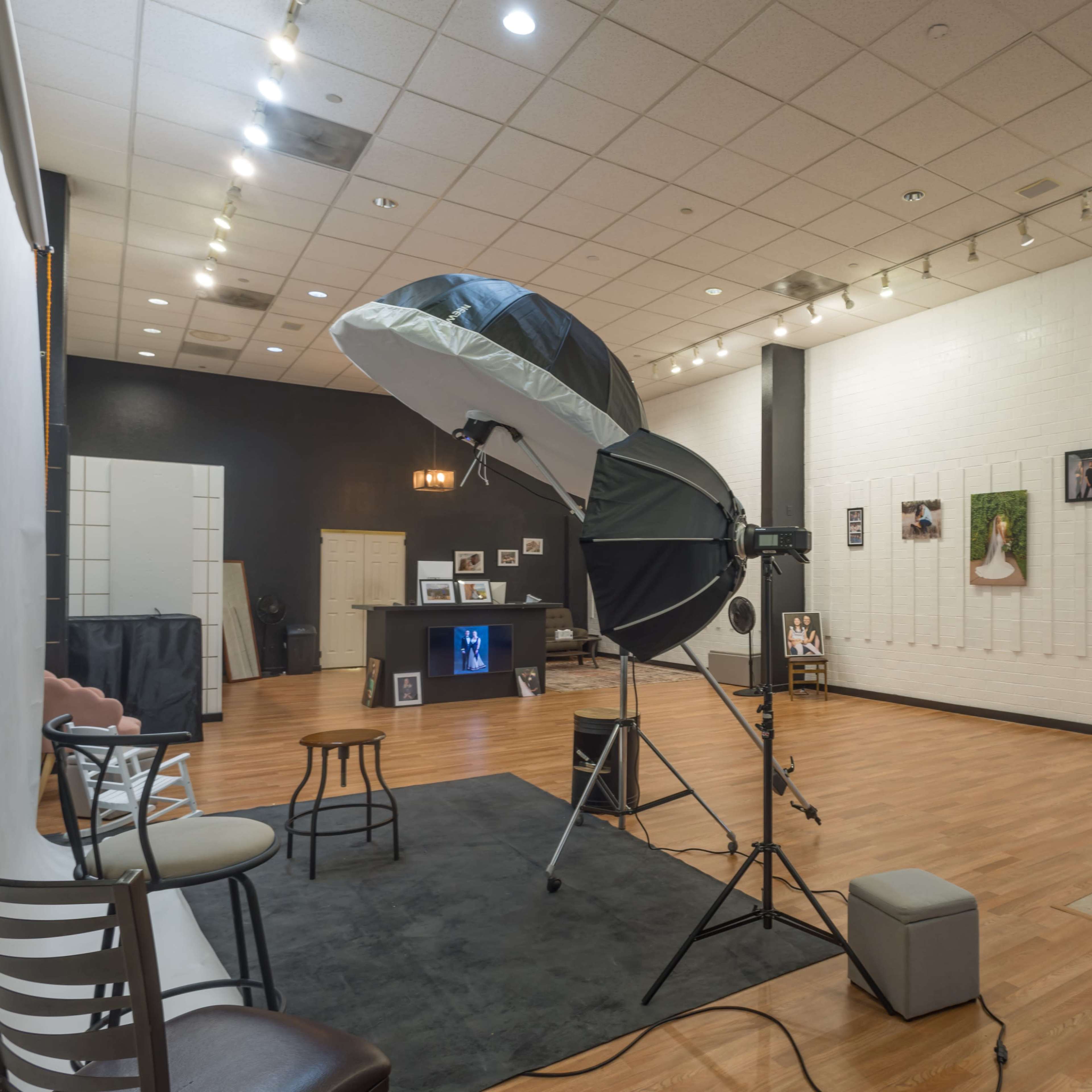 Upscale Private Minimalistic Canvas Backdrop Fine Art Photo Studio in North Colorado Springs Chapel Hills Mall Image in Briargate, Colorado Springs, CO