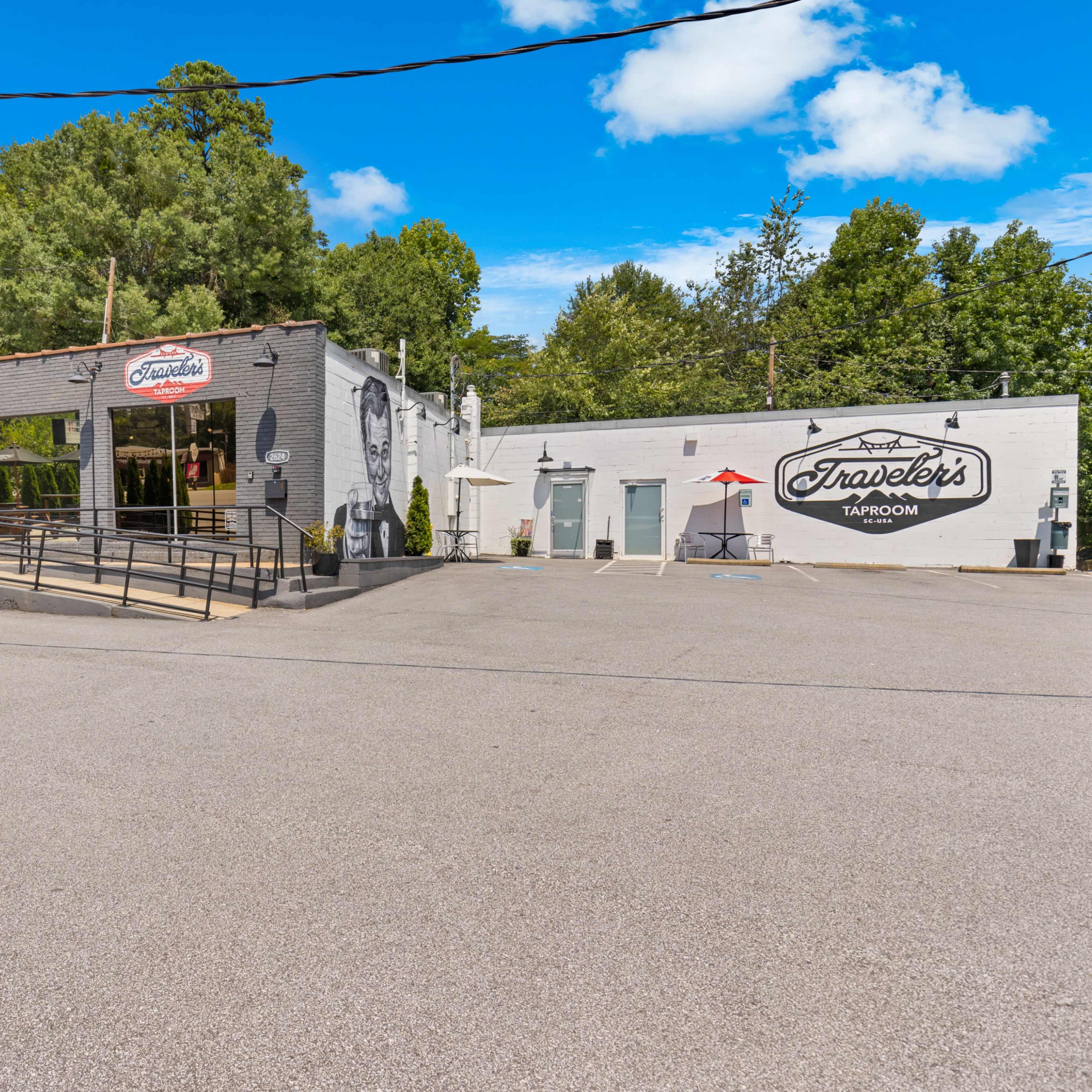 Awesome venue with 360 degree bar and plenty of space to spread out! Image in , Greenville, SC