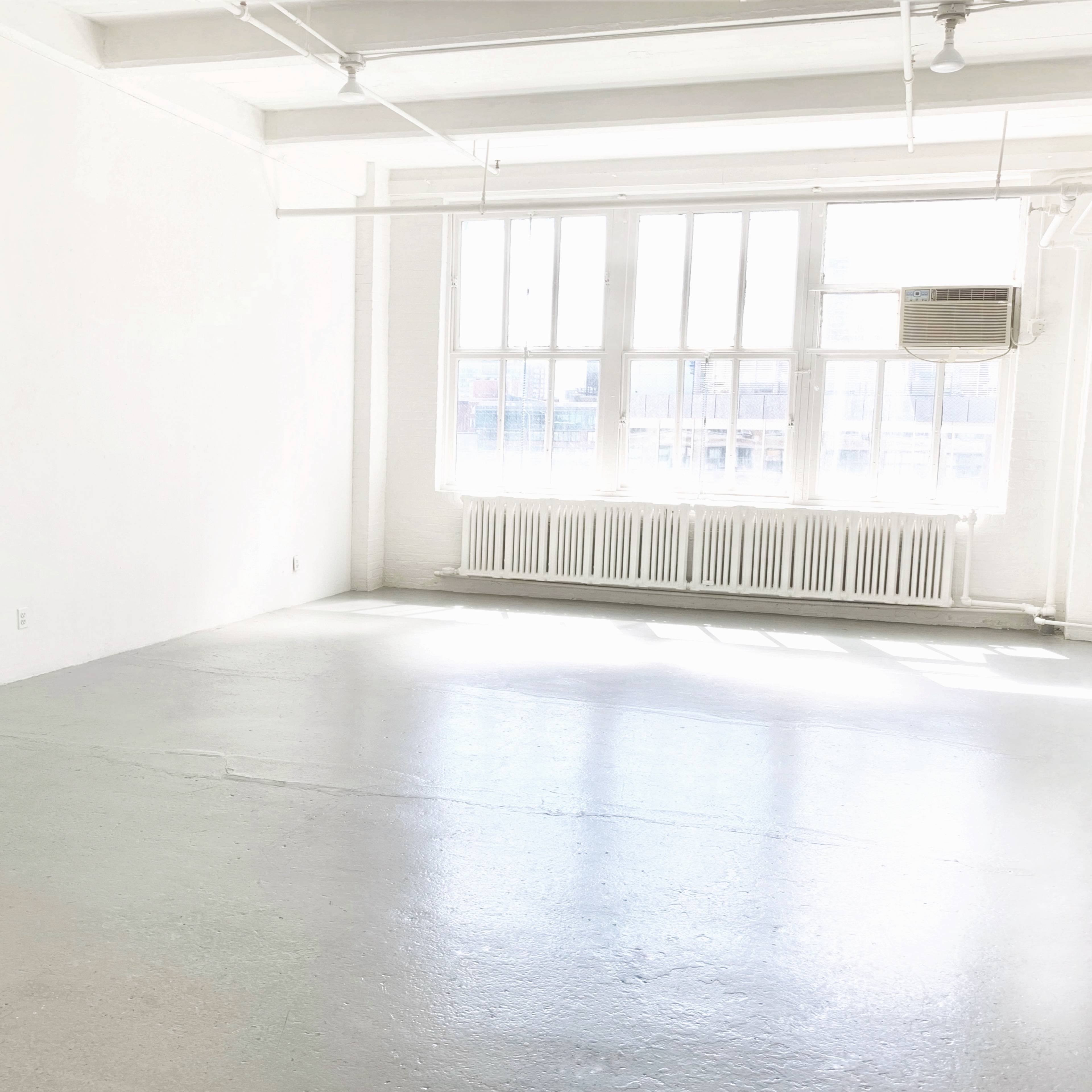 Sunny, White-Box Showroom, Pop-Up & Gallery Space in West Chelsea Image in Midtown Manhattan, New York, NY