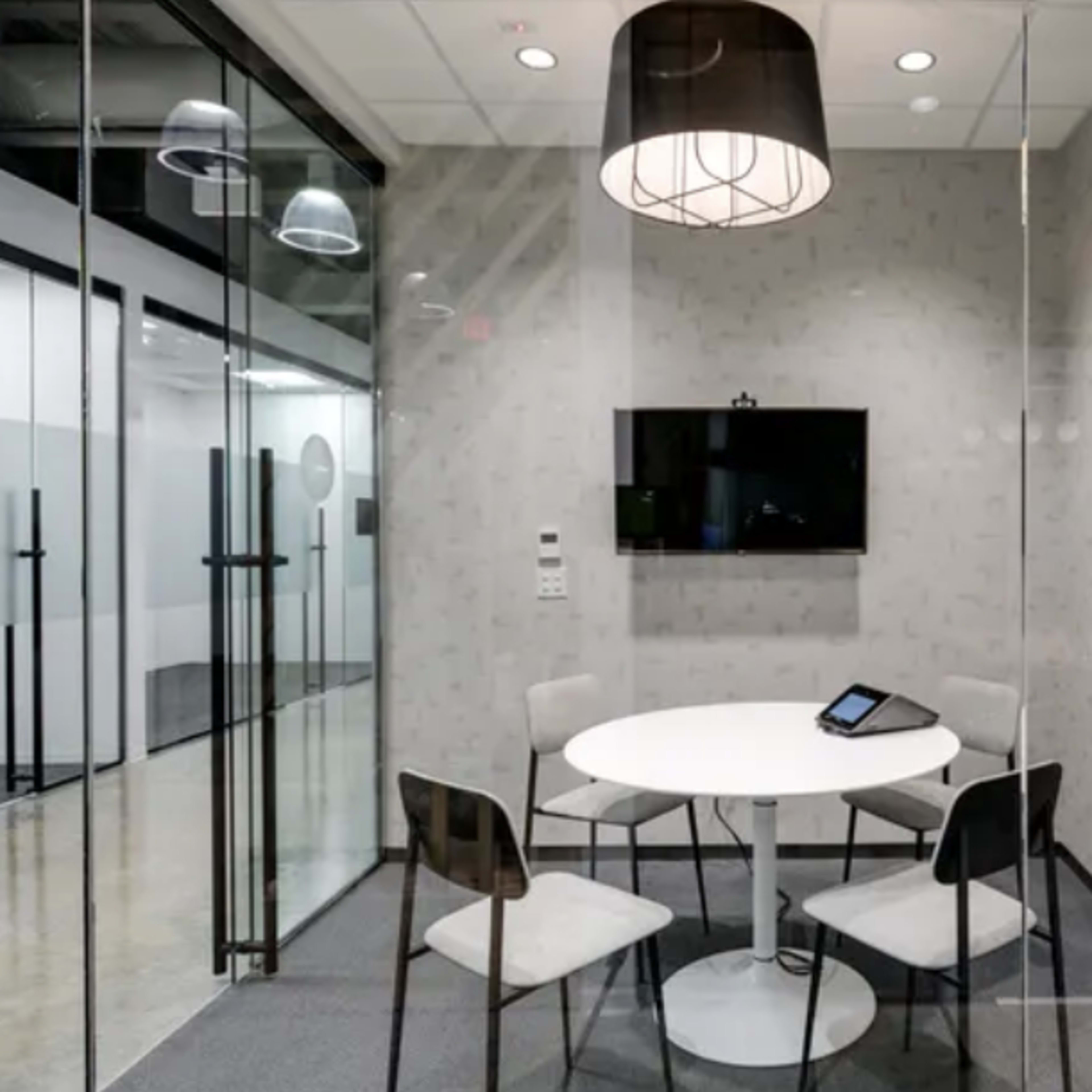 Heron Huddle Room Image in Palmer, Newport News, VA