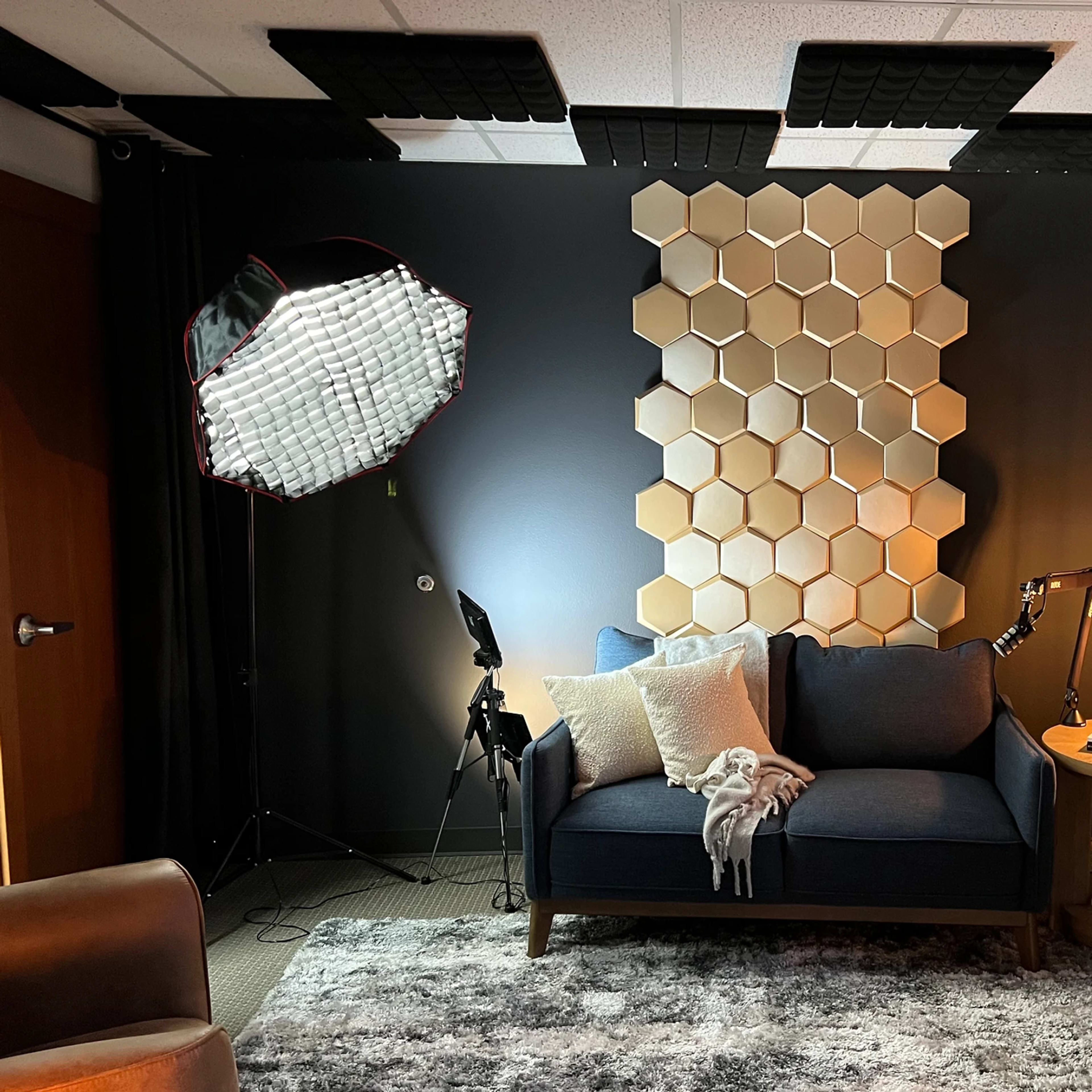 Urban Studio across the street from Lake Bellevue Image in Wilburton, Bellevue, WA