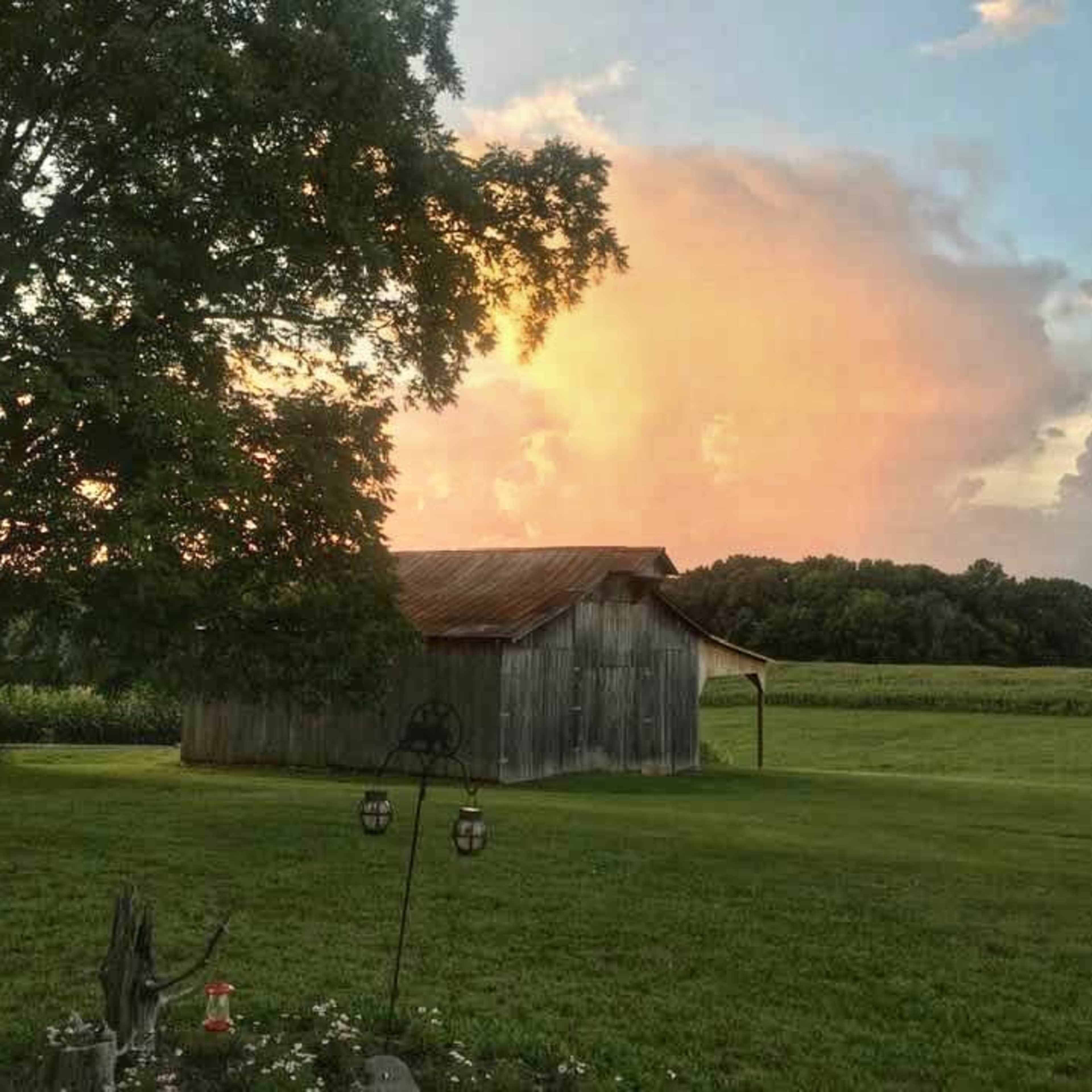 Hundreds of acres of farmland, numerous rustic barns and pure beauty, less than an hour from Nashville Image in , Cedar Hill, TN