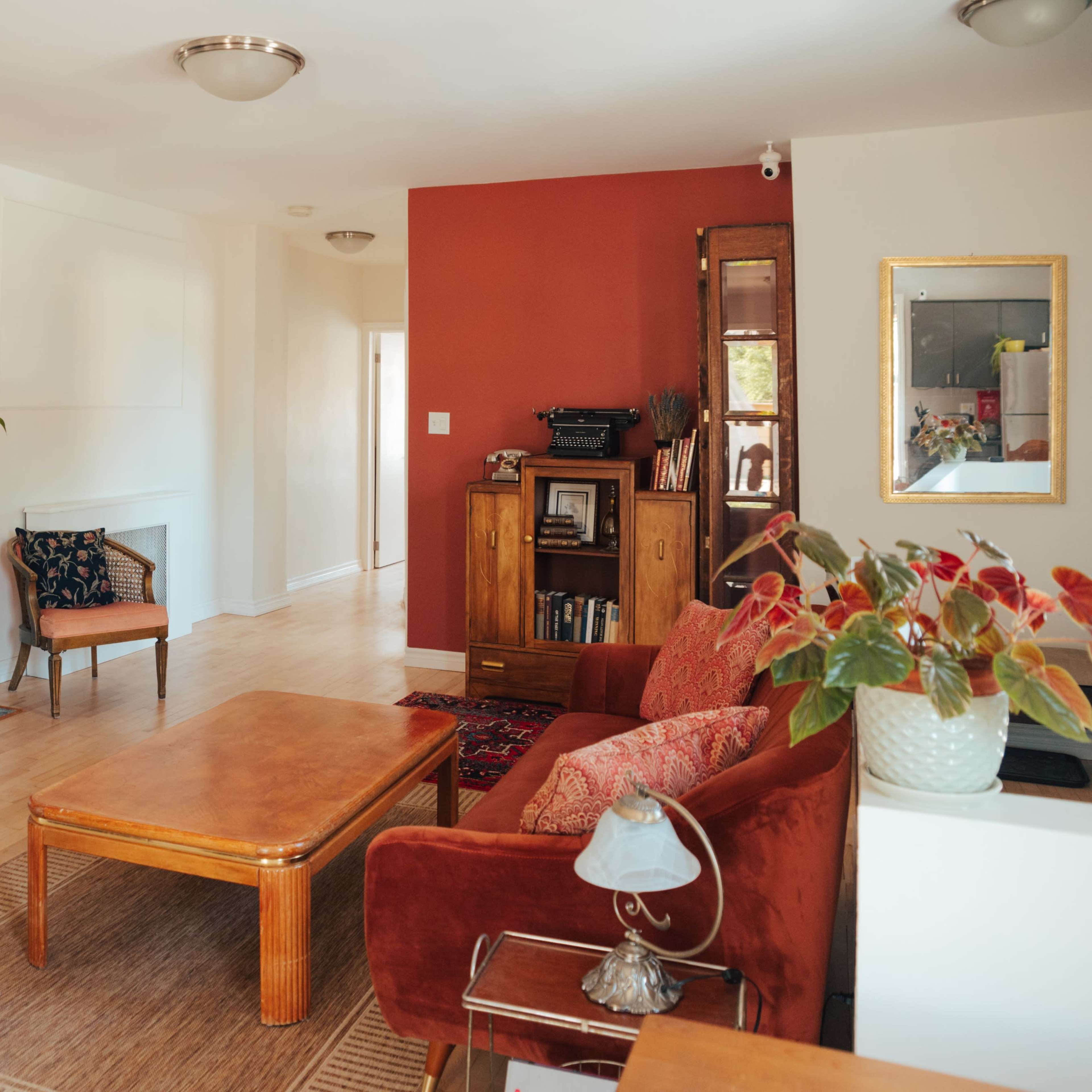 Spacious Parisian Loft with 3 rooms & patio Image in Runnymede, Toronto, ON
