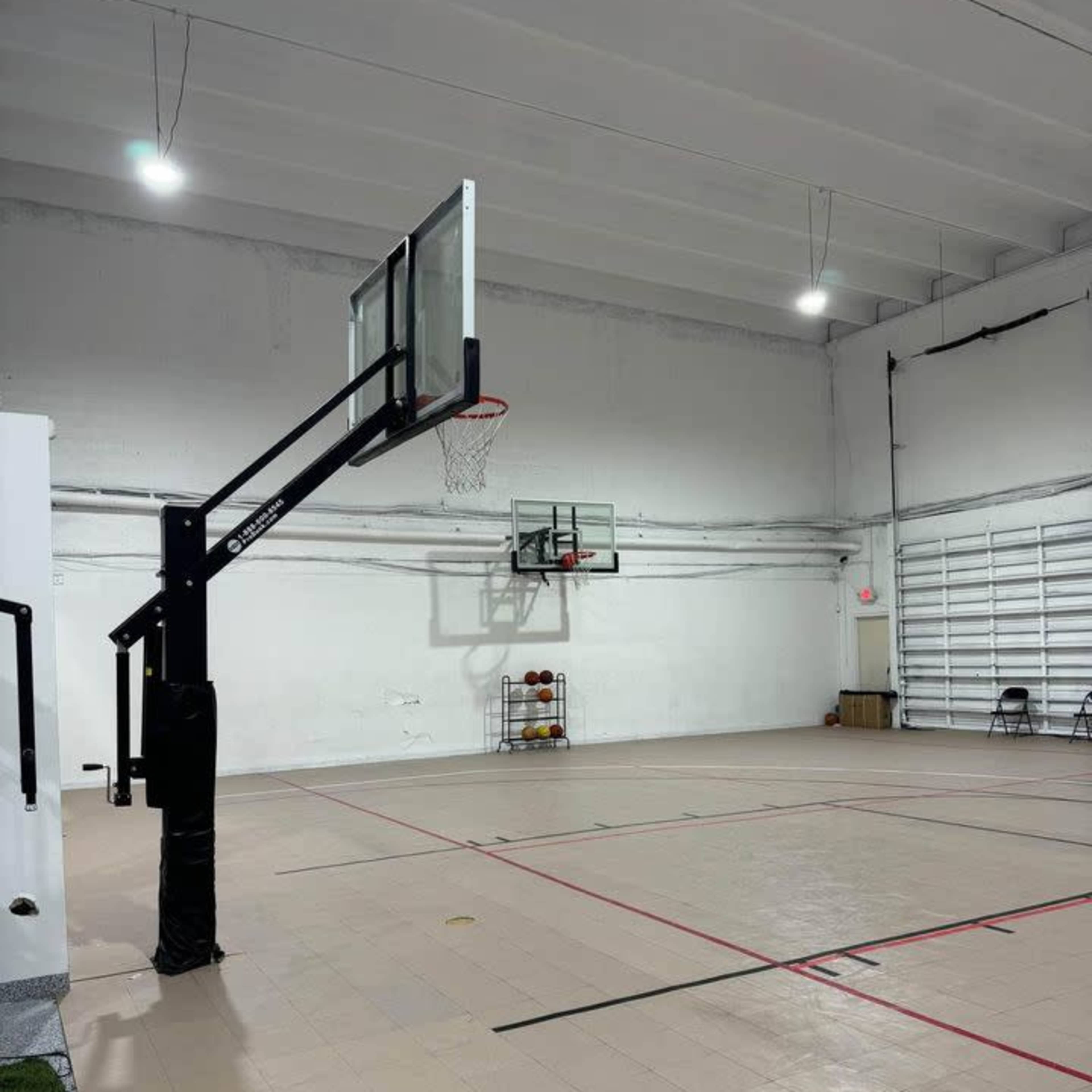 South Florida Warehouse Basketball Gym Image in Davie, Davie, FL