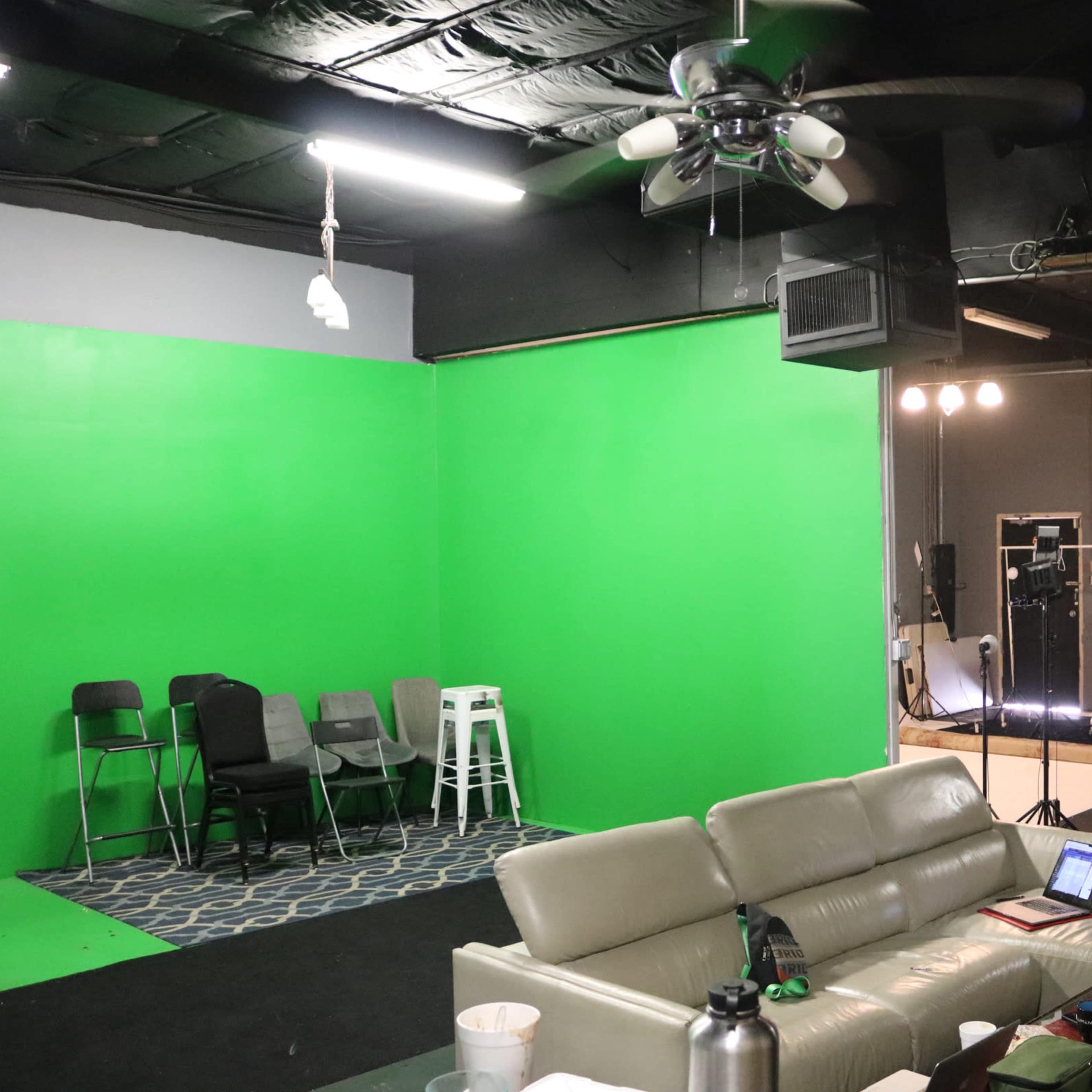 Private Multi-Media Facility (Tree House Creations) Image in Central City, Phoenix, AZ