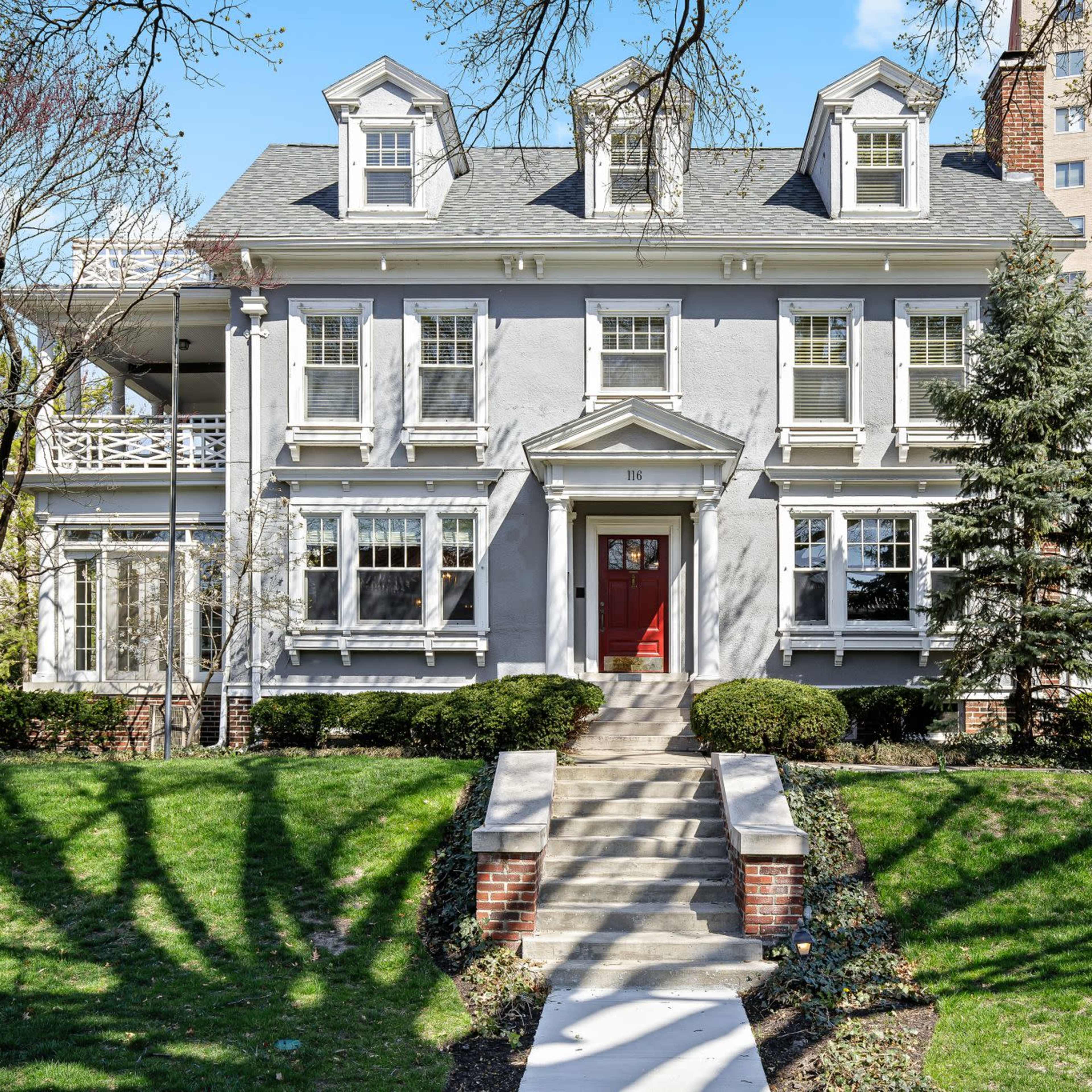 Charming Sunroom & Patio Event Space walking distance to the Plaza! Image in Kansas City, Kansas City, MO