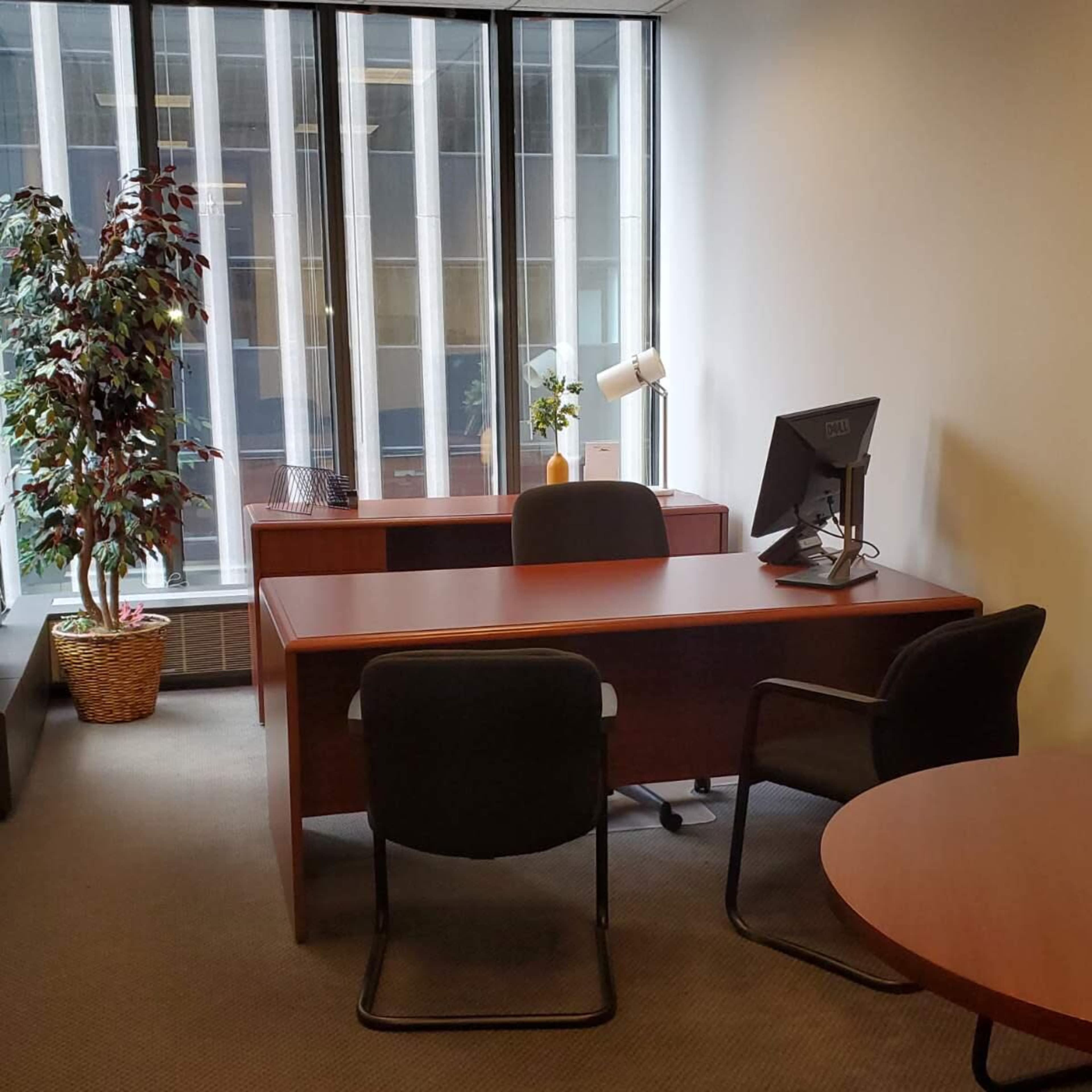Private Interview Room with Window Image in Downtown West, Minneapolis, MN