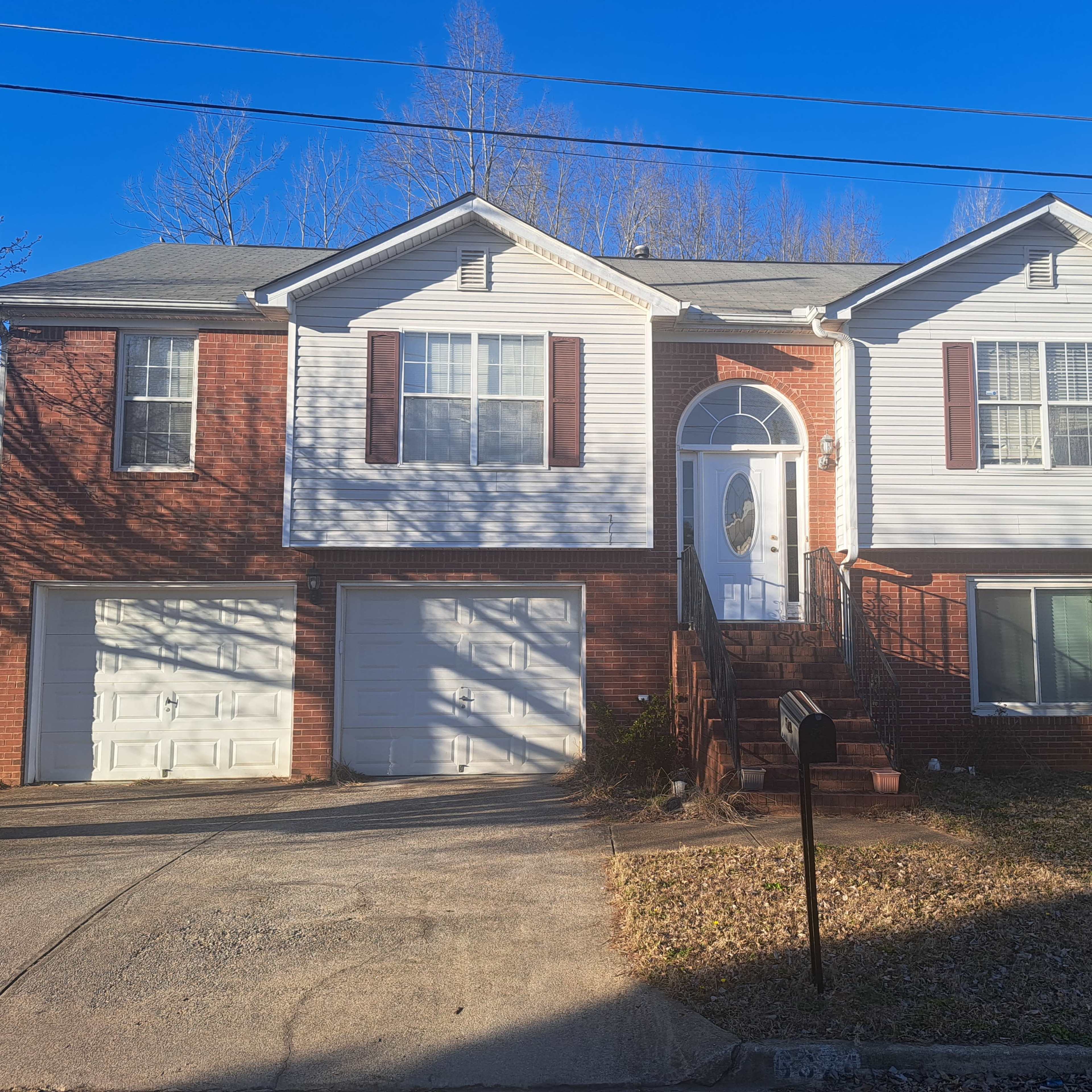 Spacious Suburban Split Level Image in , Lithonia, GA