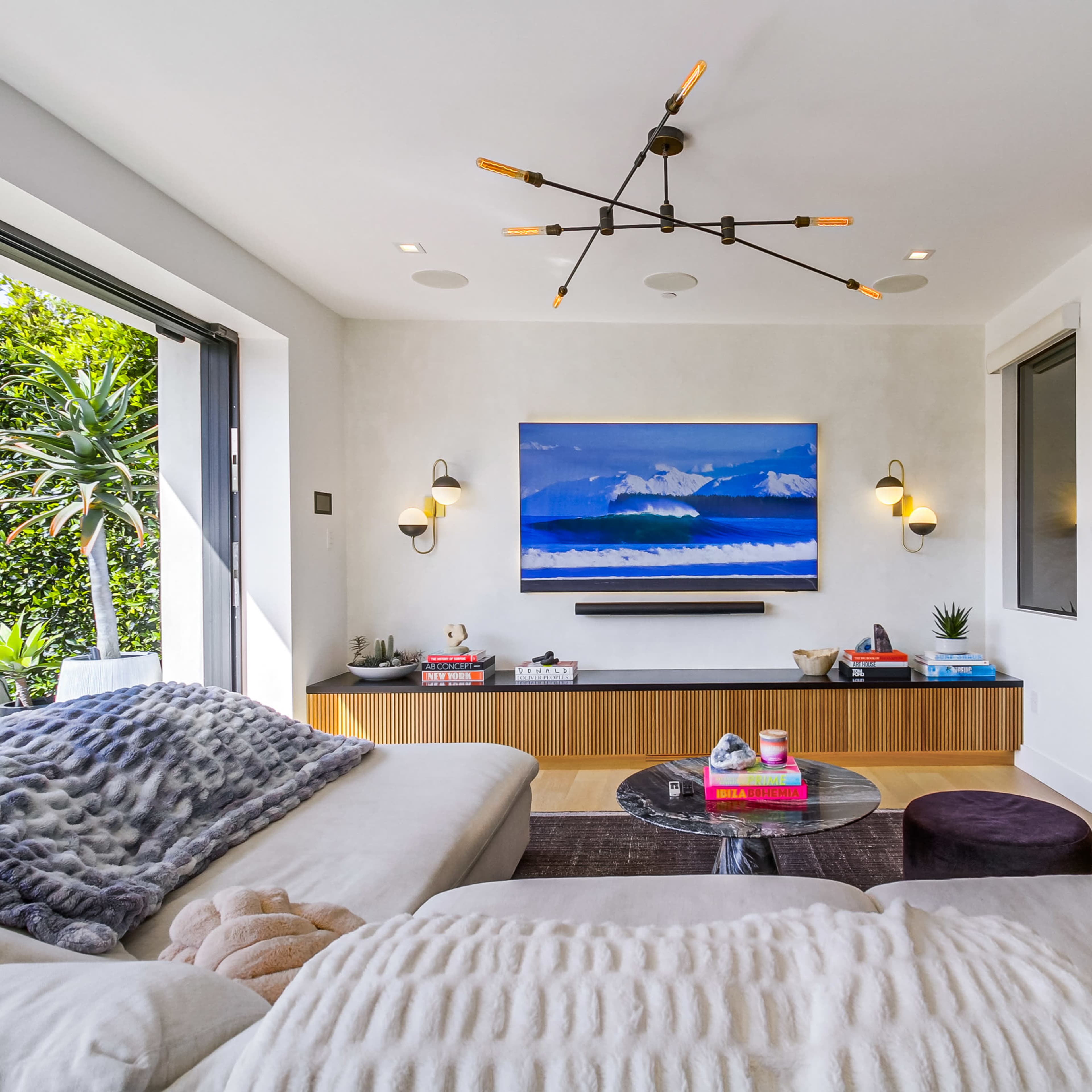 Modern Beach House in Pacific Beach, San Diego with Ocean Views Image in Pacific Beach, San Diego, CA