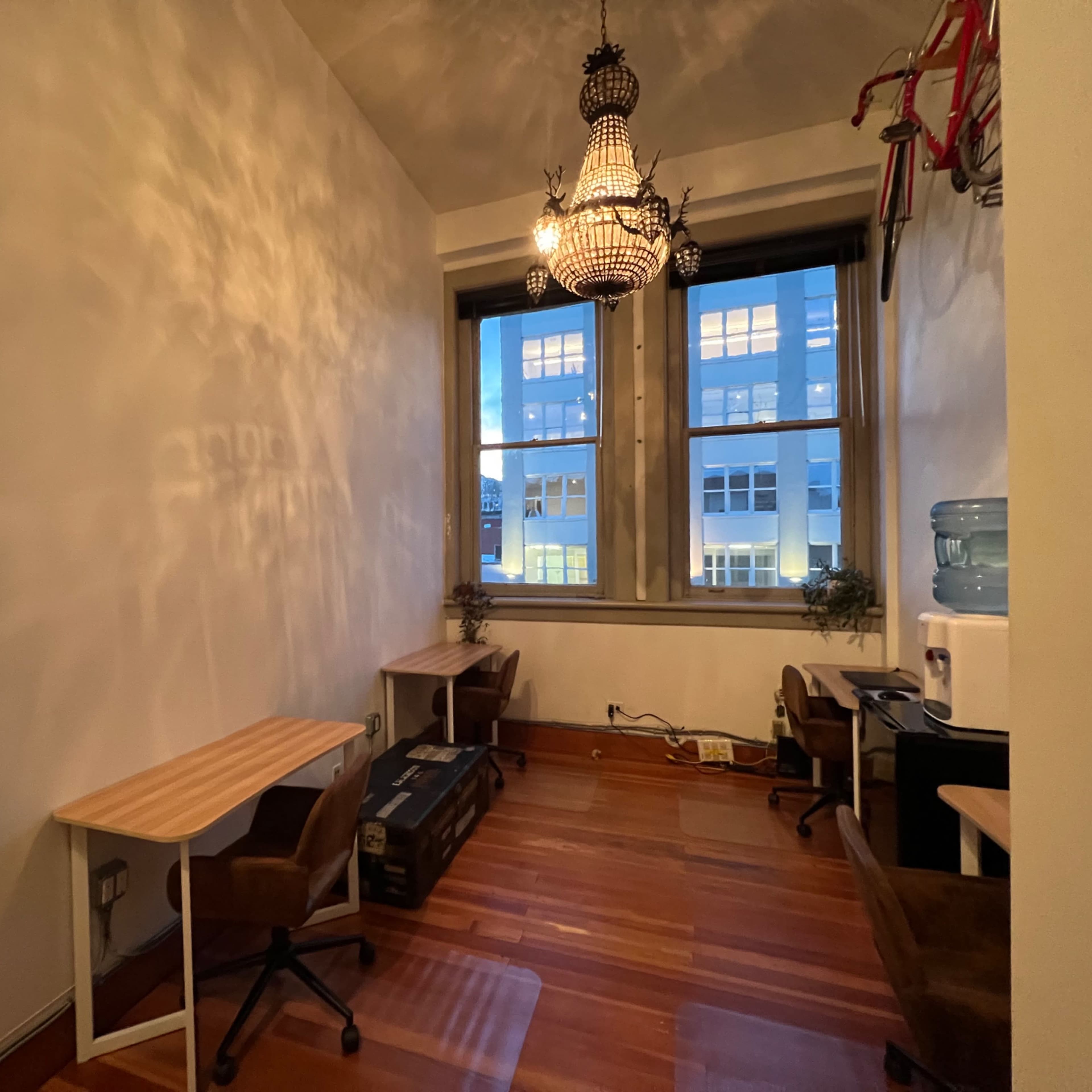 Downtown Gastown triangular shaped space for Lounge and Photo session Image in Downtown Vancouver, Vancouver, BC