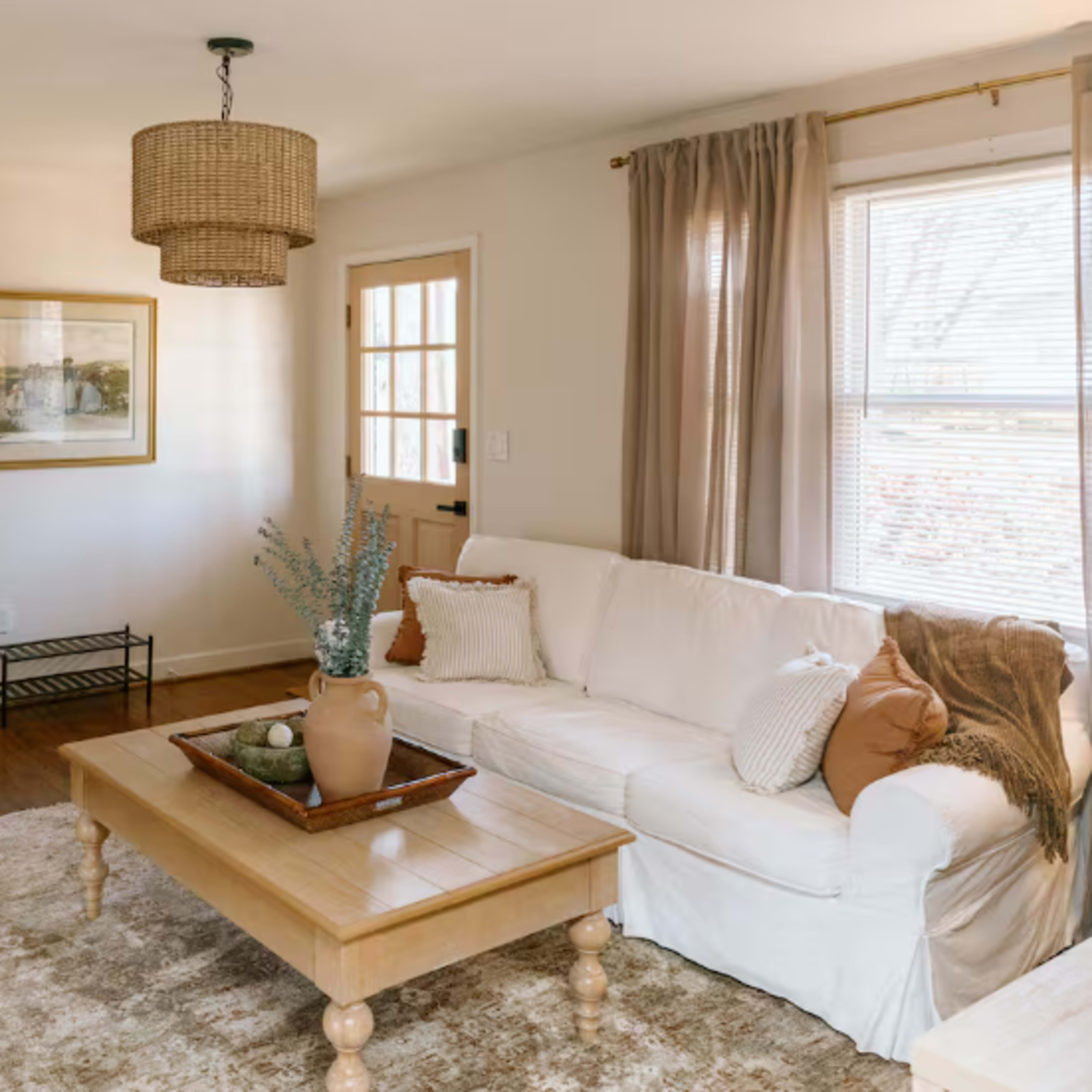 English Country Style Cottage with Speakeasy, Hot Tub, and Piano - 8 minutes from Downtown Greenville P Image in Wade Hampton, Greenville, SC