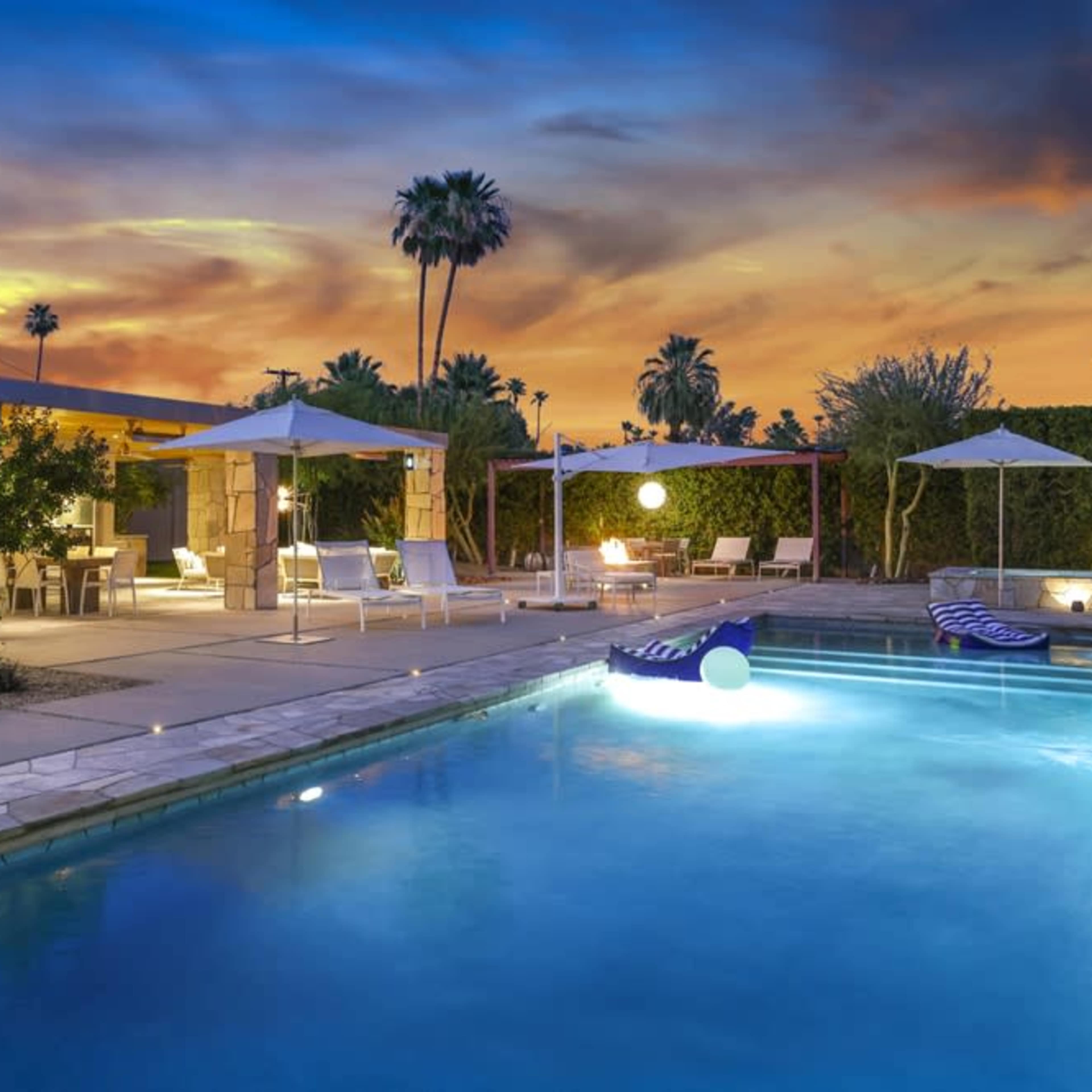 Designed by John Porter Clark and Albert Frey. Paparazzi-proof mini-estate with pool Image in Tahquitz River Estates, Palm Springs, CA